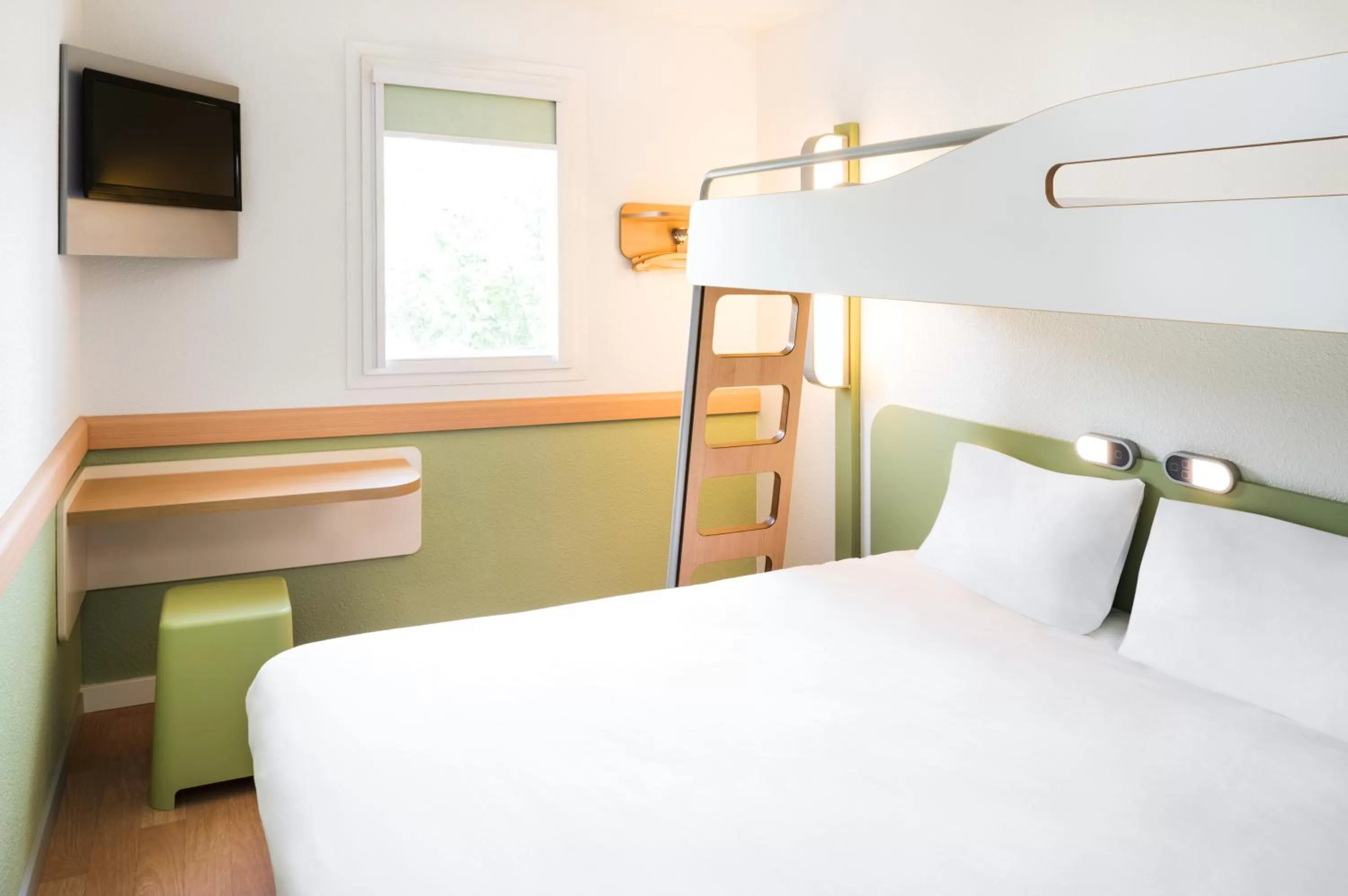 bunk bed, Bed in Ibis budget Saint-Étienne stade