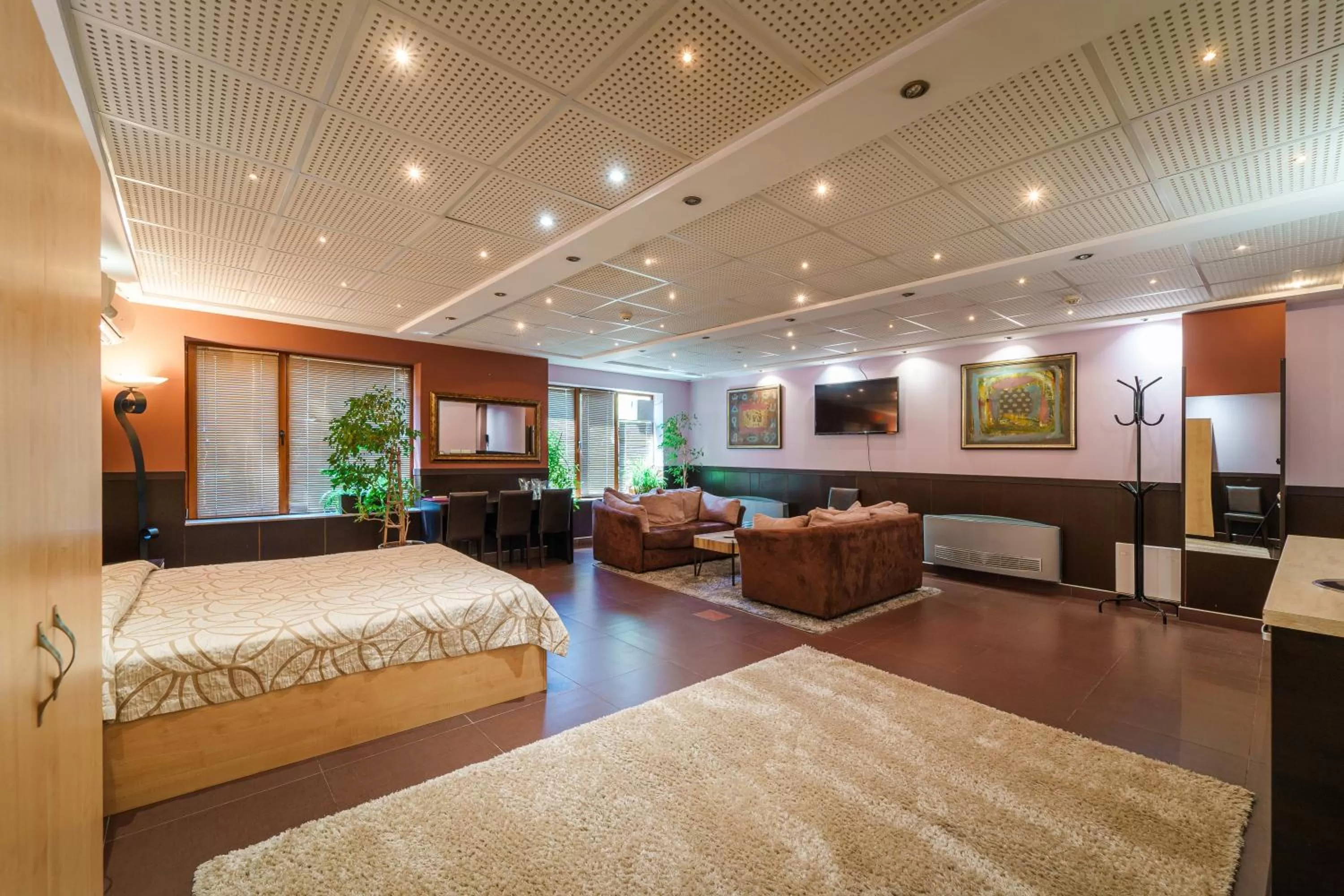 Bed in Hotel Ego - Free Parking - Top Central Location