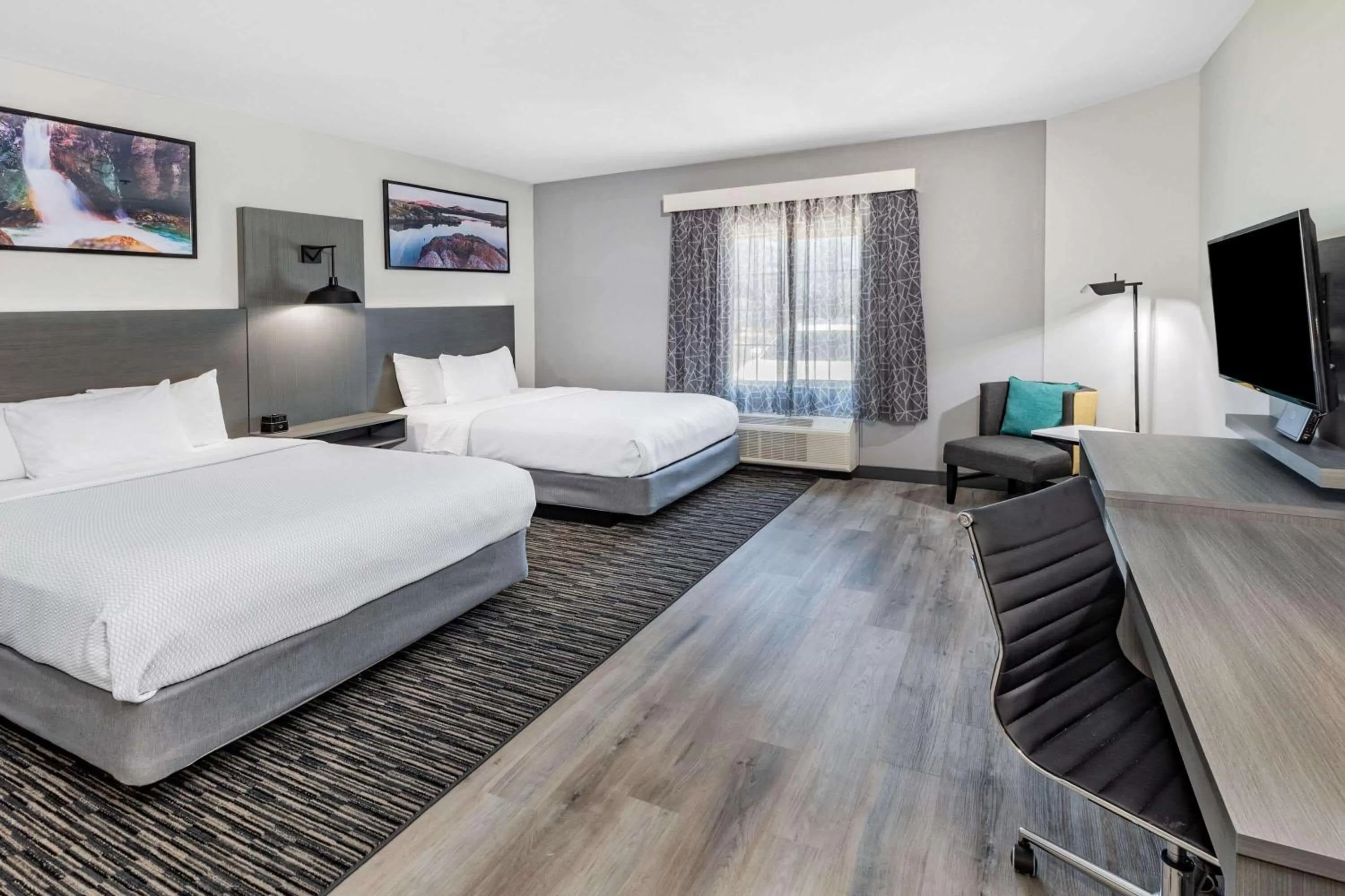 Bedroom, Bed in La Quinta Inn & Suites by Wyndham Ardmore