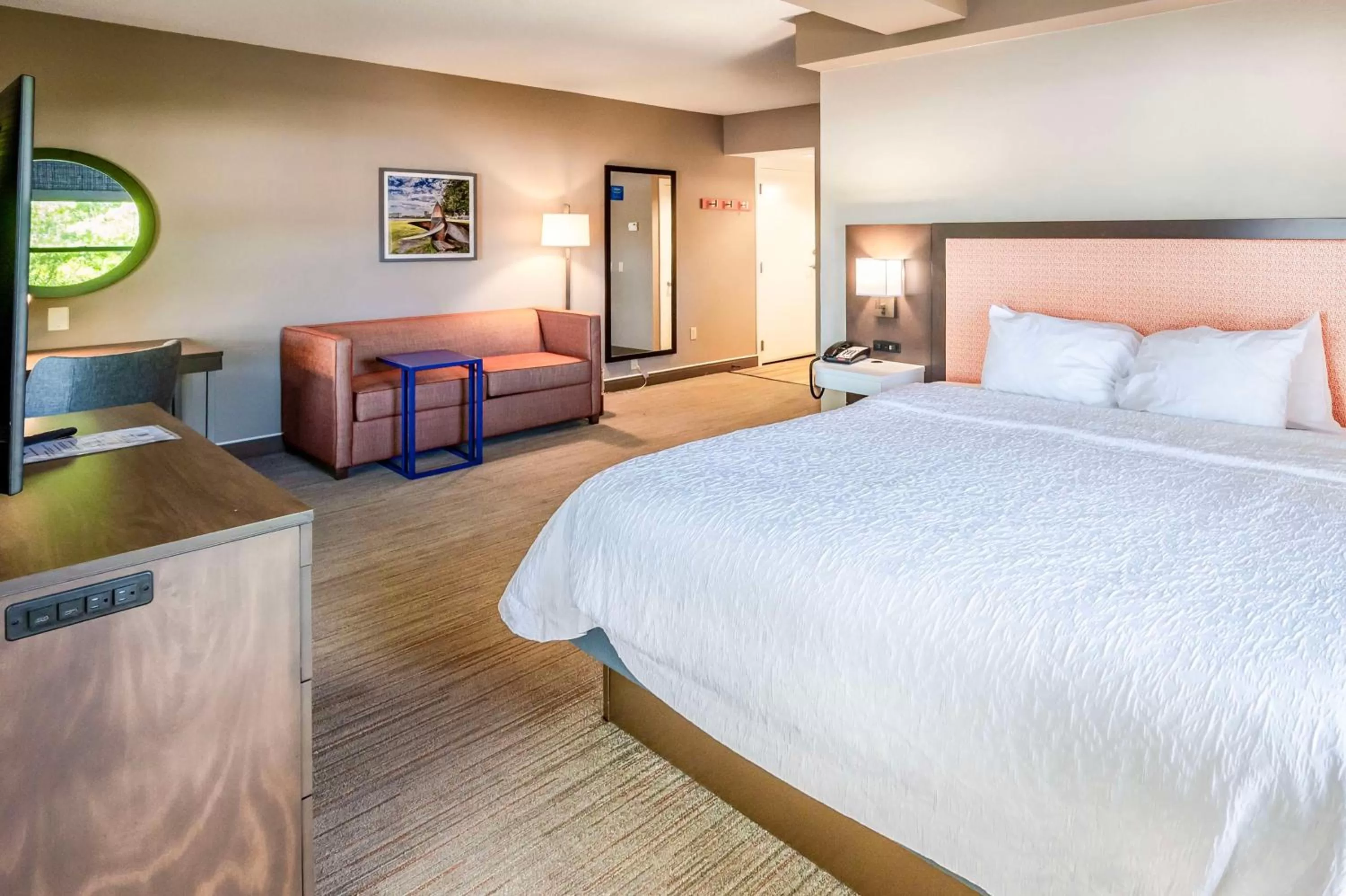 Bedroom, Bed in Hampton Inn Wilmington-Medical Park