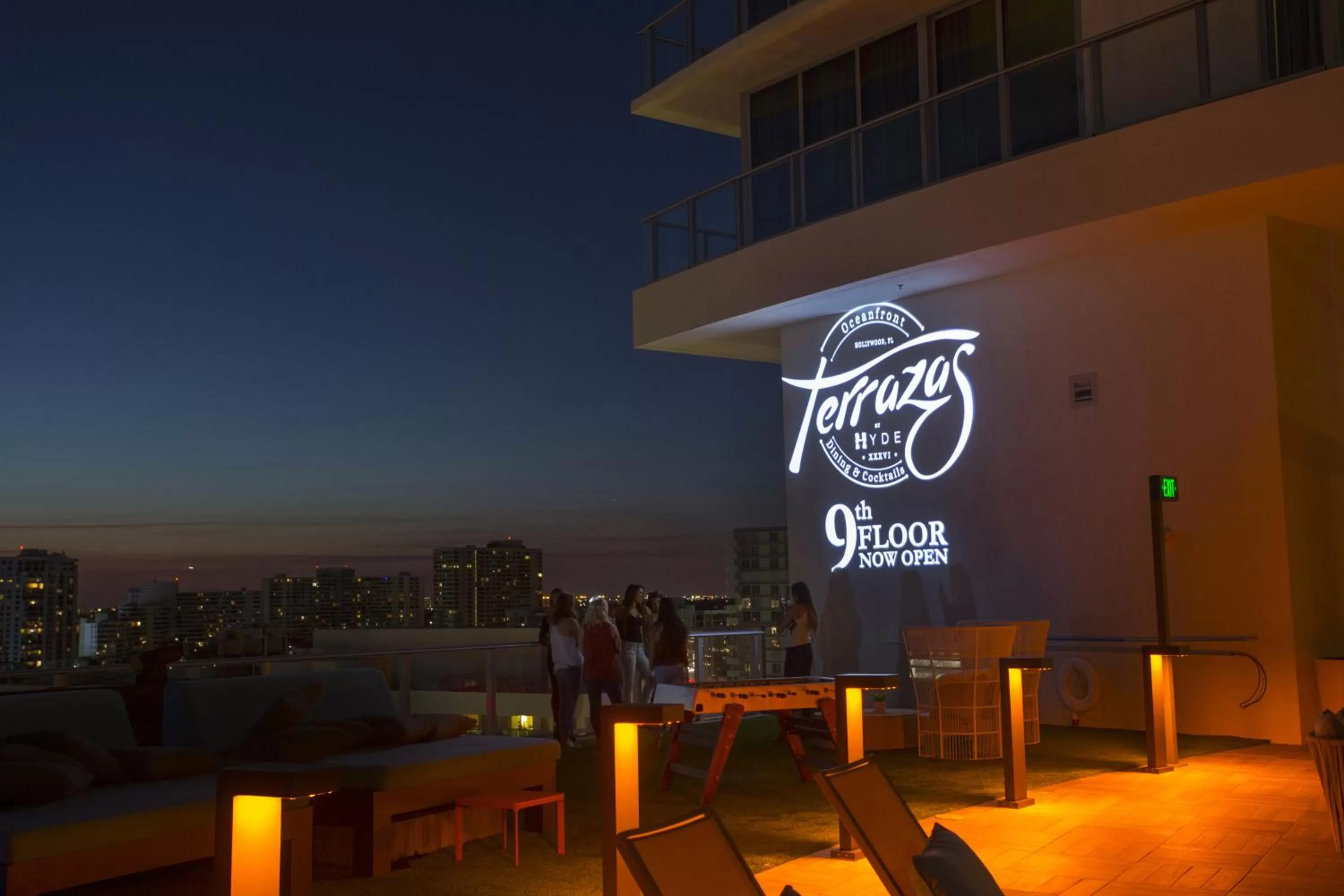 Restaurant/places to eat in Hyde Resort & Residences