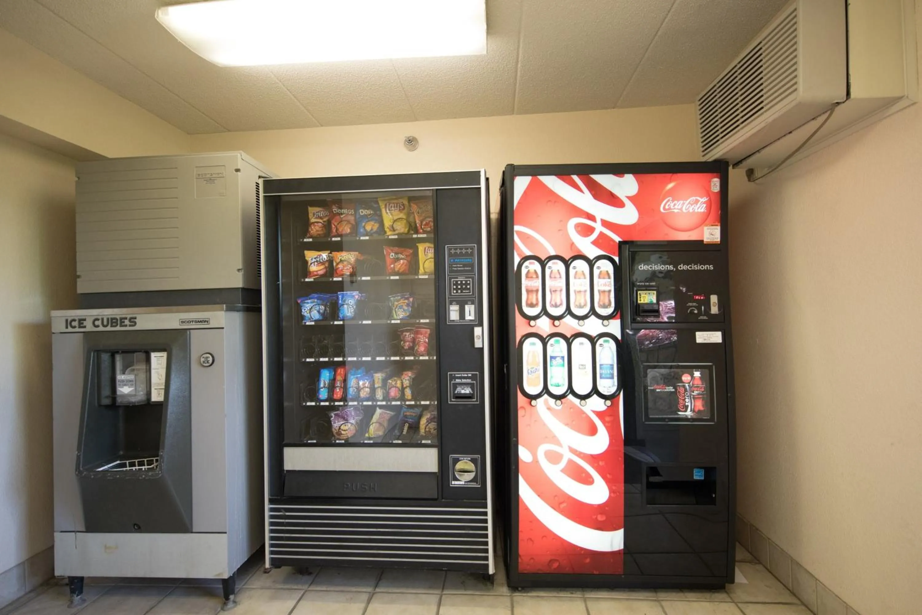 Other in Red Roof Inn Cincinnati Northeast - Blue Ash