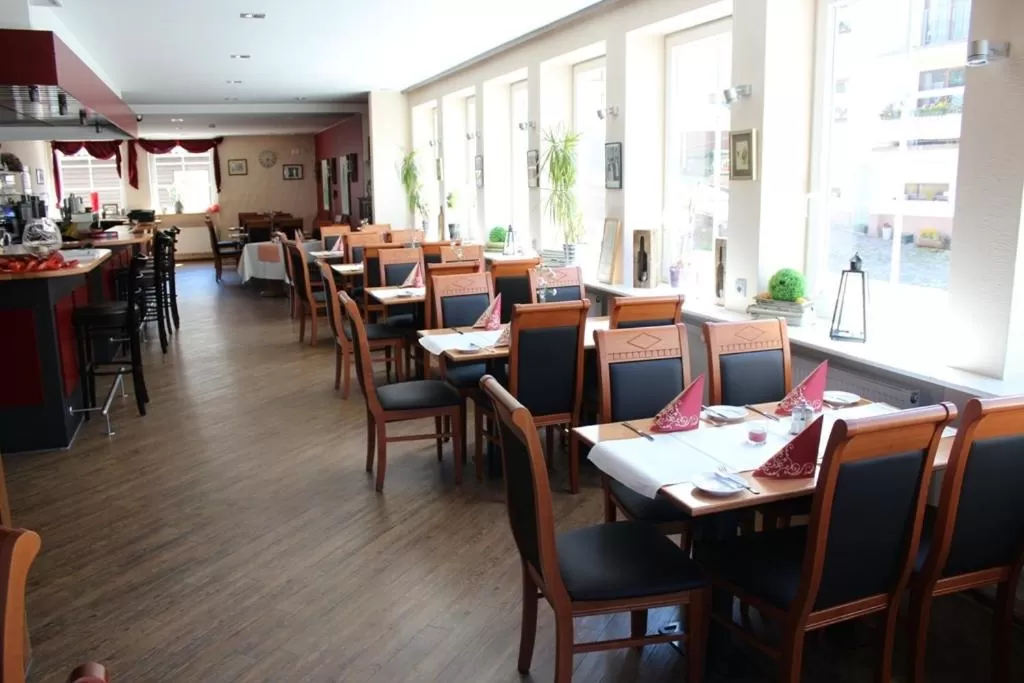 Restaurant/Places to Eat in Hotel Landgasthof Zur Alten Scheune