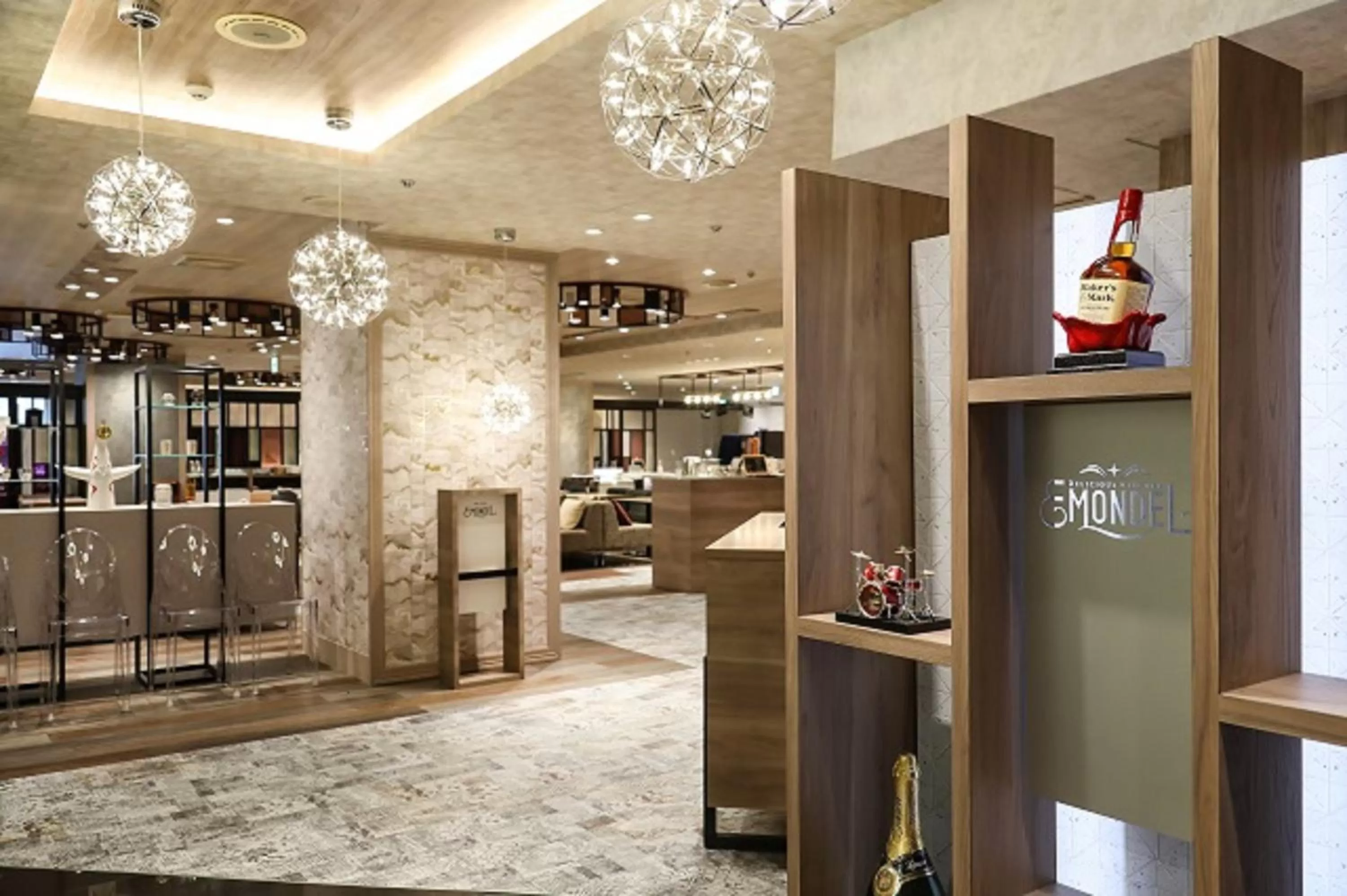 Restaurant/places to eat in Shin Osaka Esaka Tokyu REI Hotel