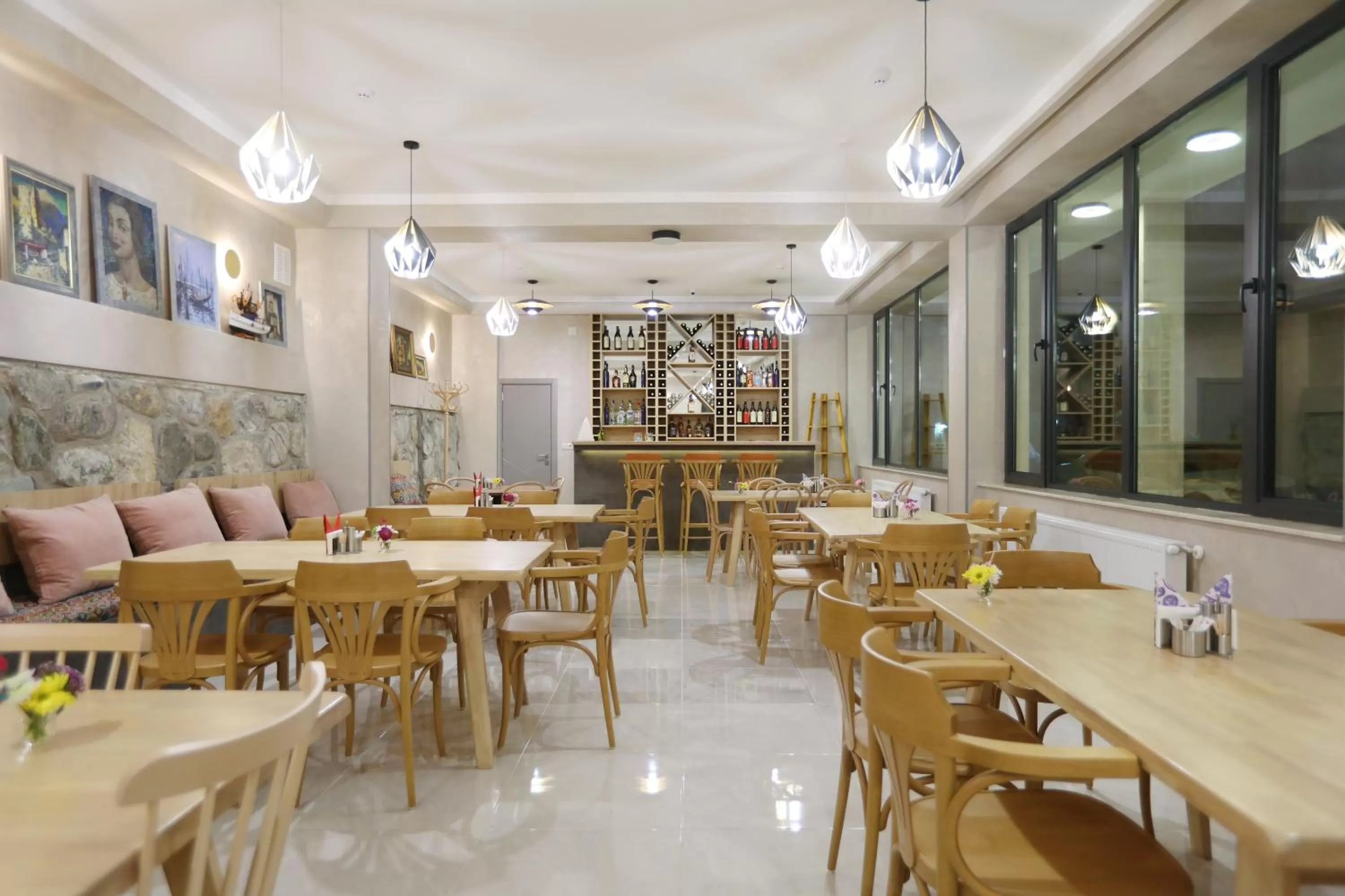 Restaurant/Places to Eat in Sunset Terrace Mestia