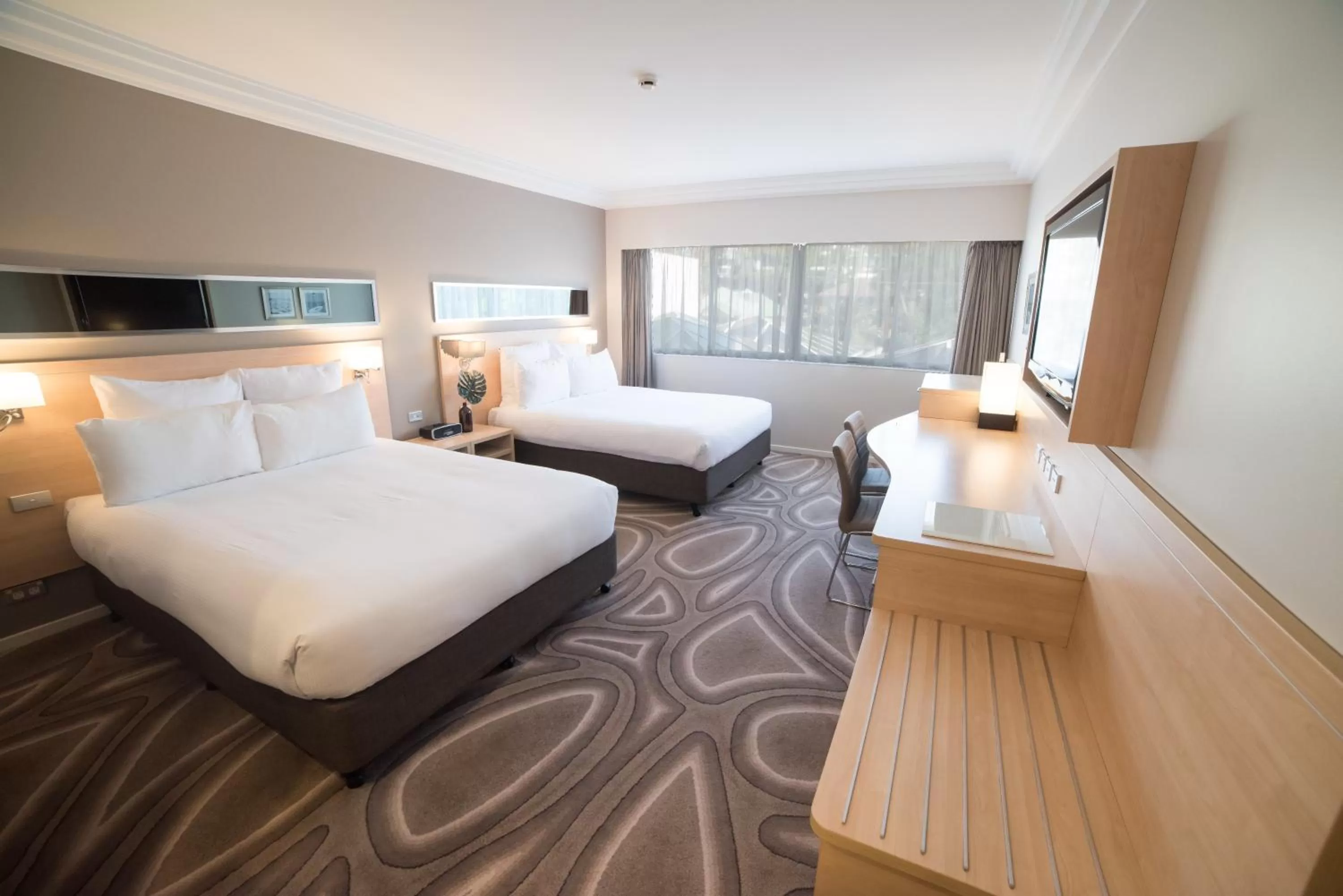 Bed in Novotel Wollongong Northbeach