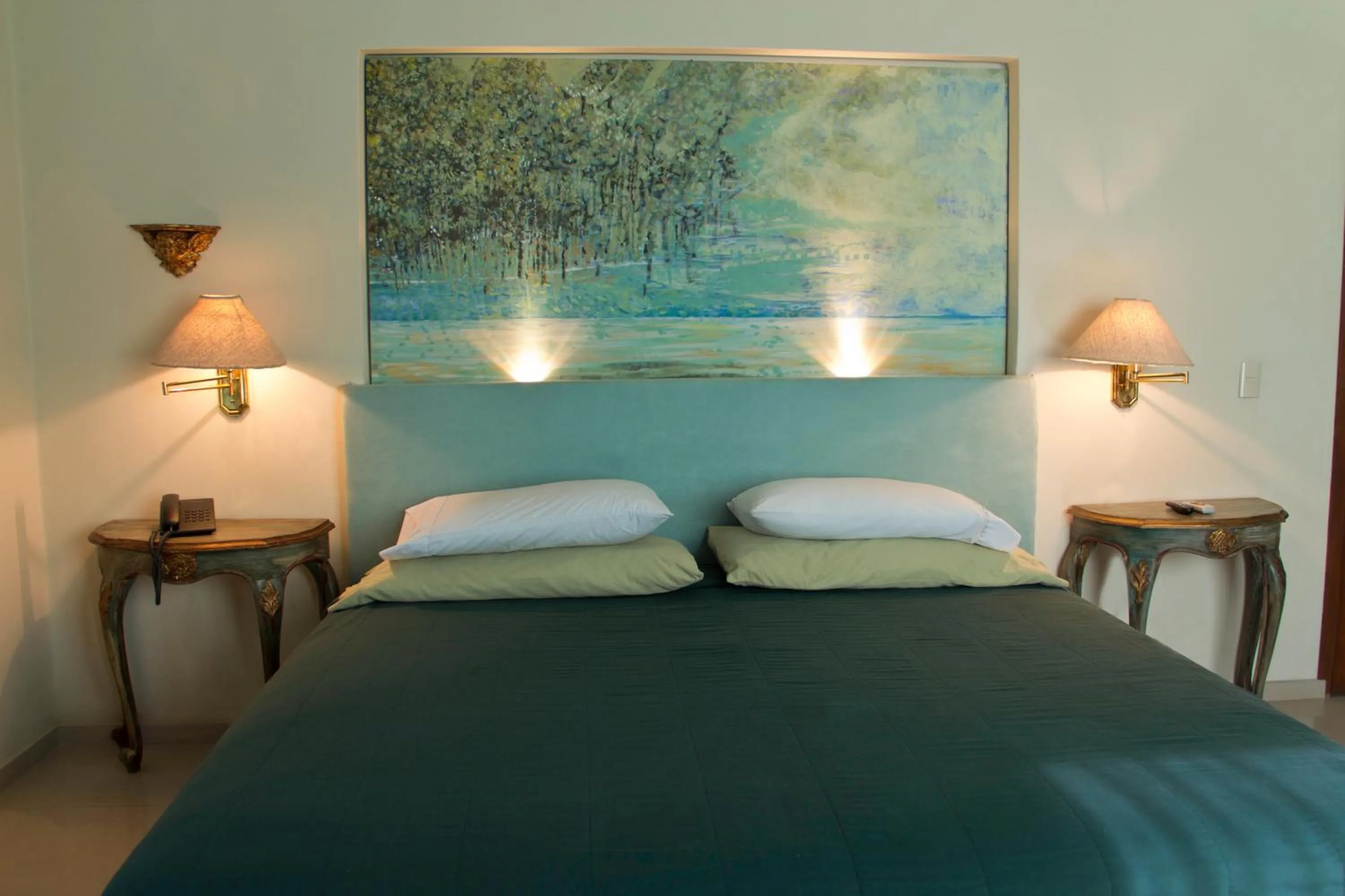  Deluxe Family Room (2 Adults + 2 Children) in Casa Madonna