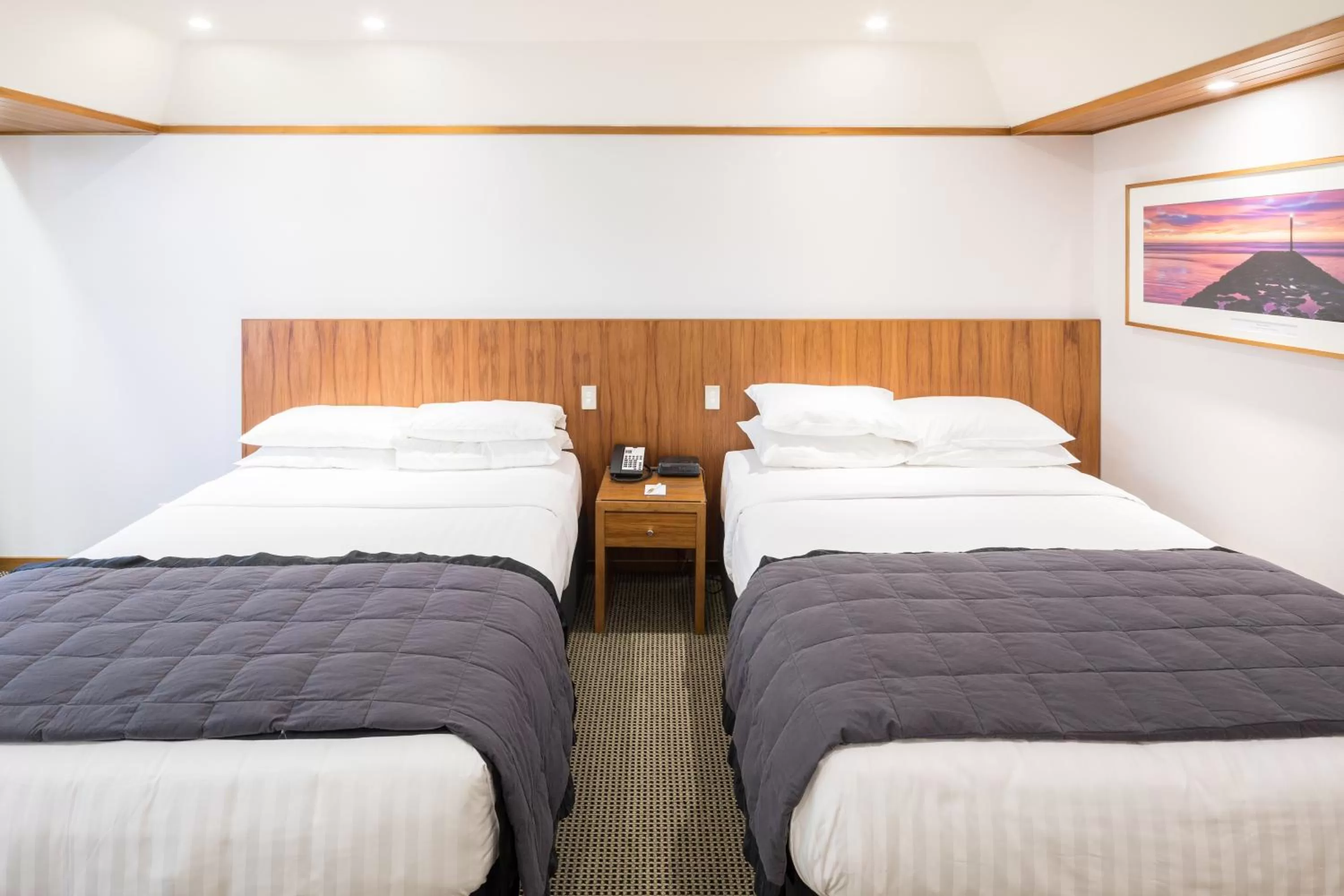 Bed in Commodore Airport Hotel Christchurch