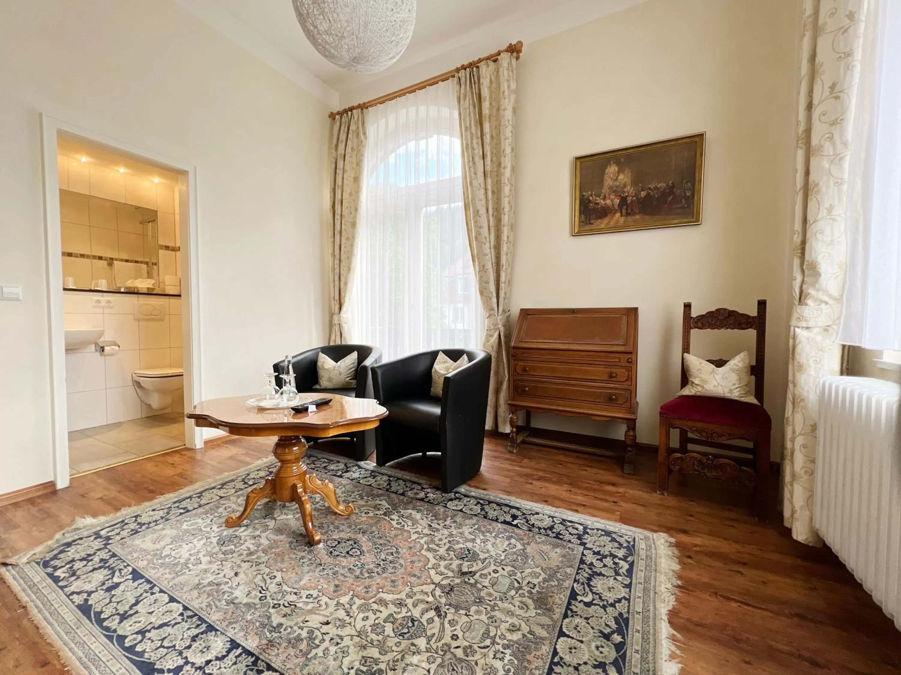 Photo of the whole room in Hotel Kühler Krug