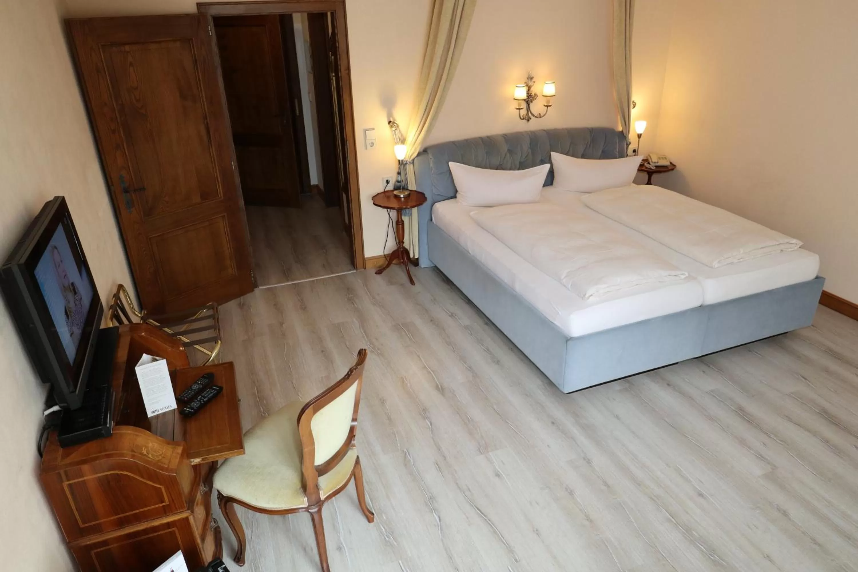 Bed in Schwarzwaldhotel Stollen