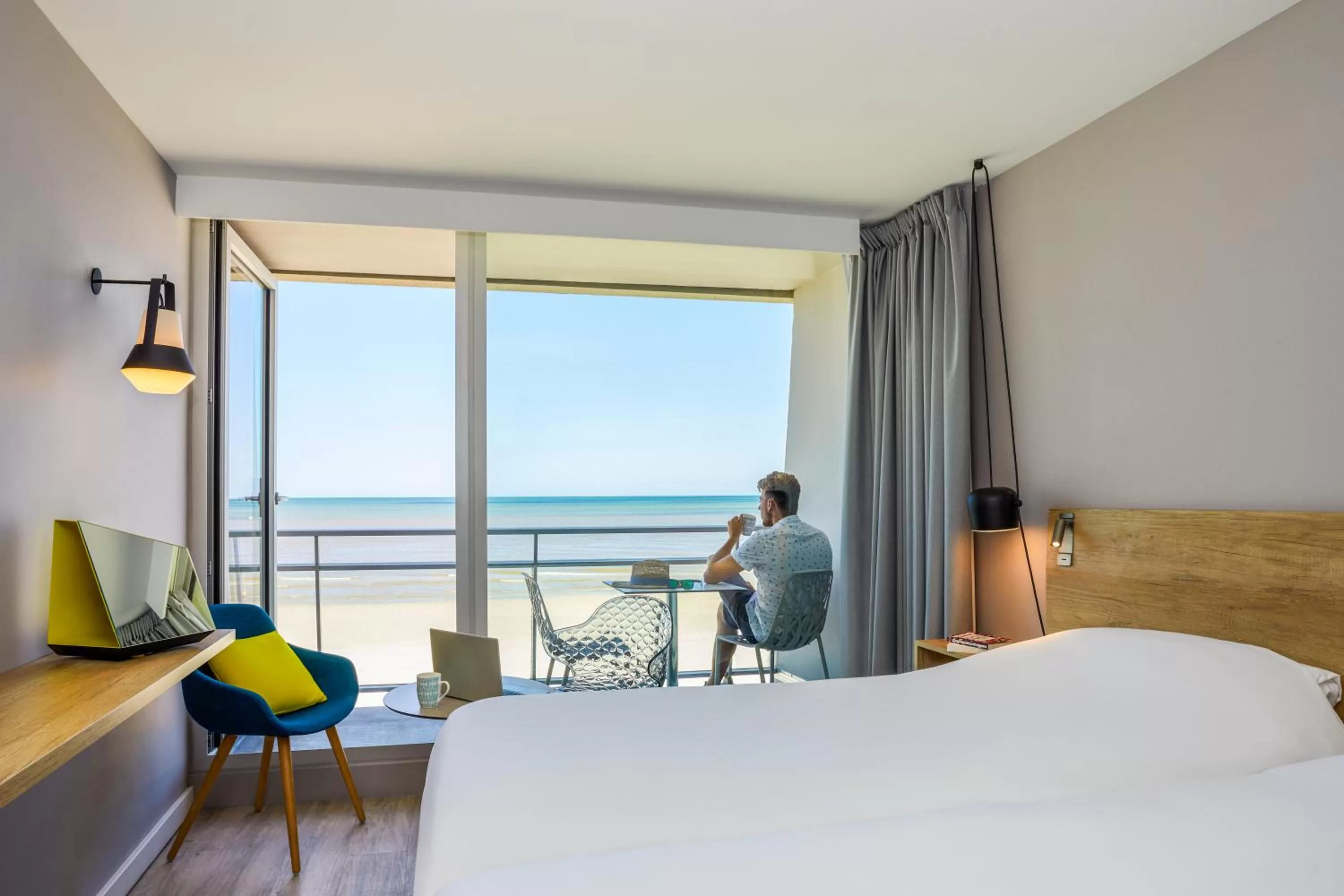 Sea view, Bed in ibis Thalassa Le Touquet