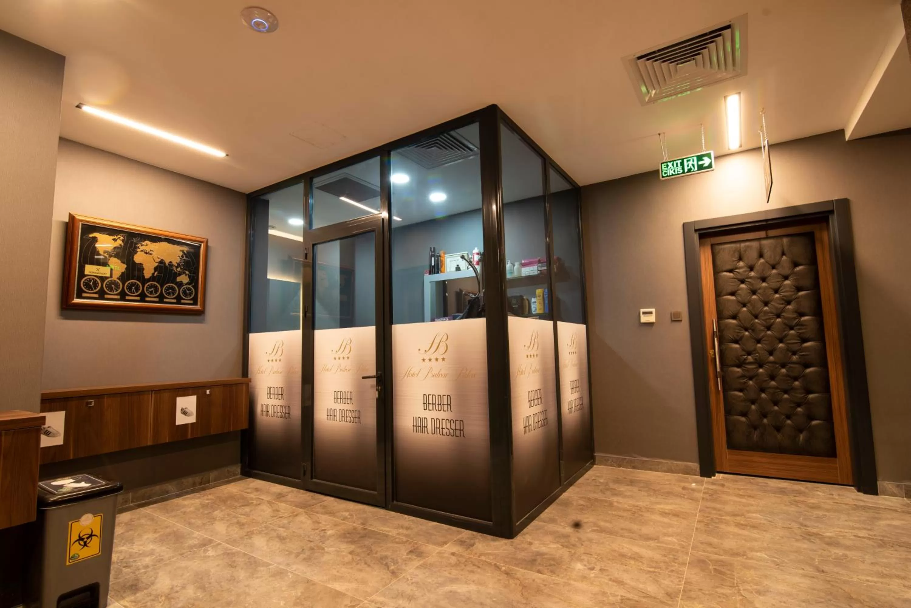 hair dryier in Hotel Bulvar Palas