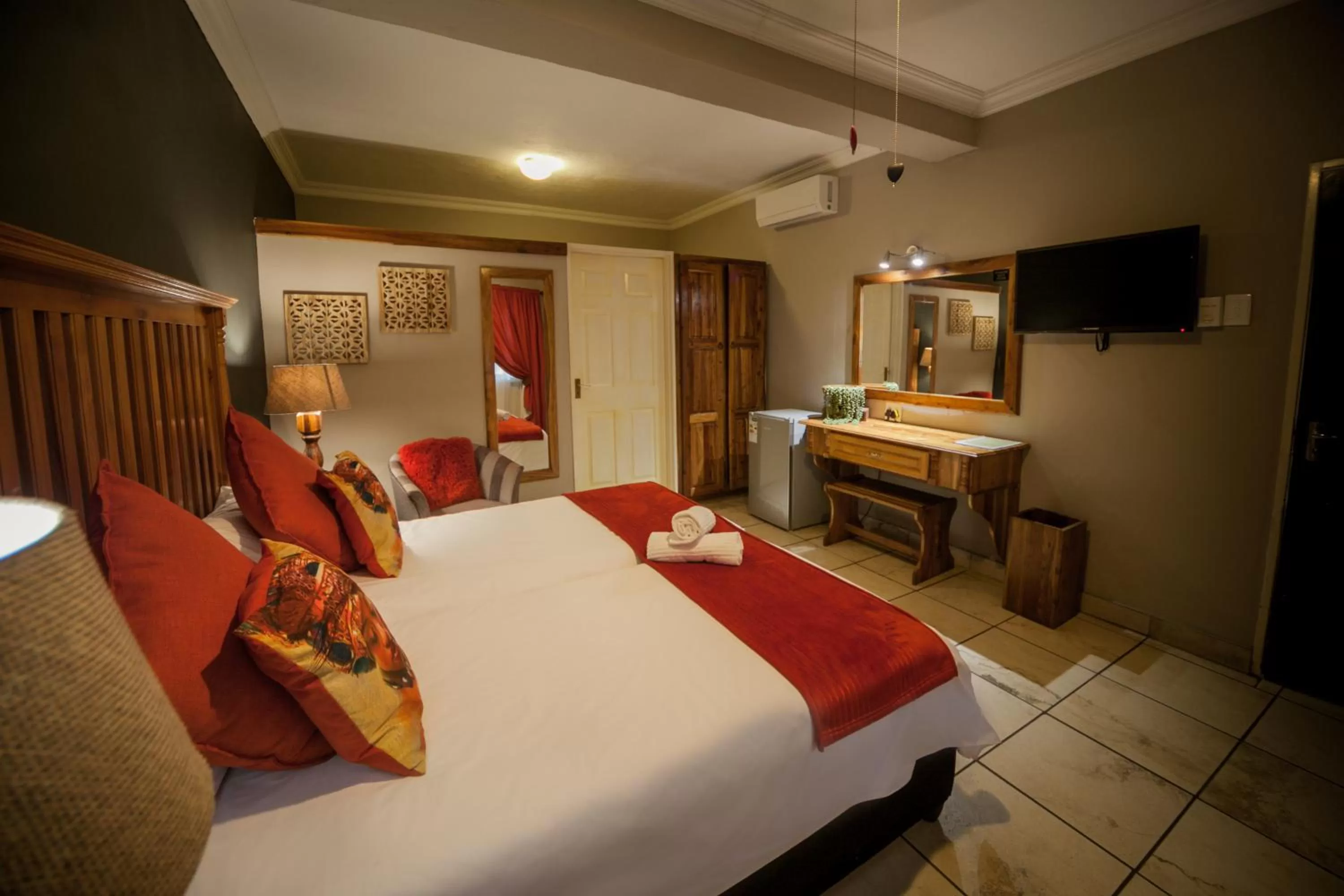 Bed in Ivory Tusk Lodge