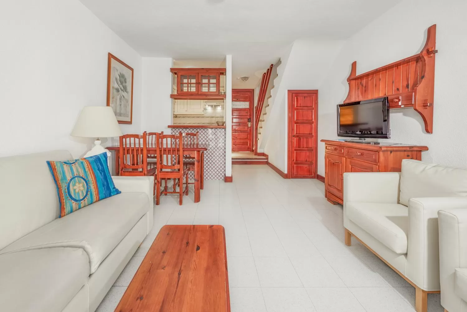 Photo of the whole room in Parque Santiago IV Official