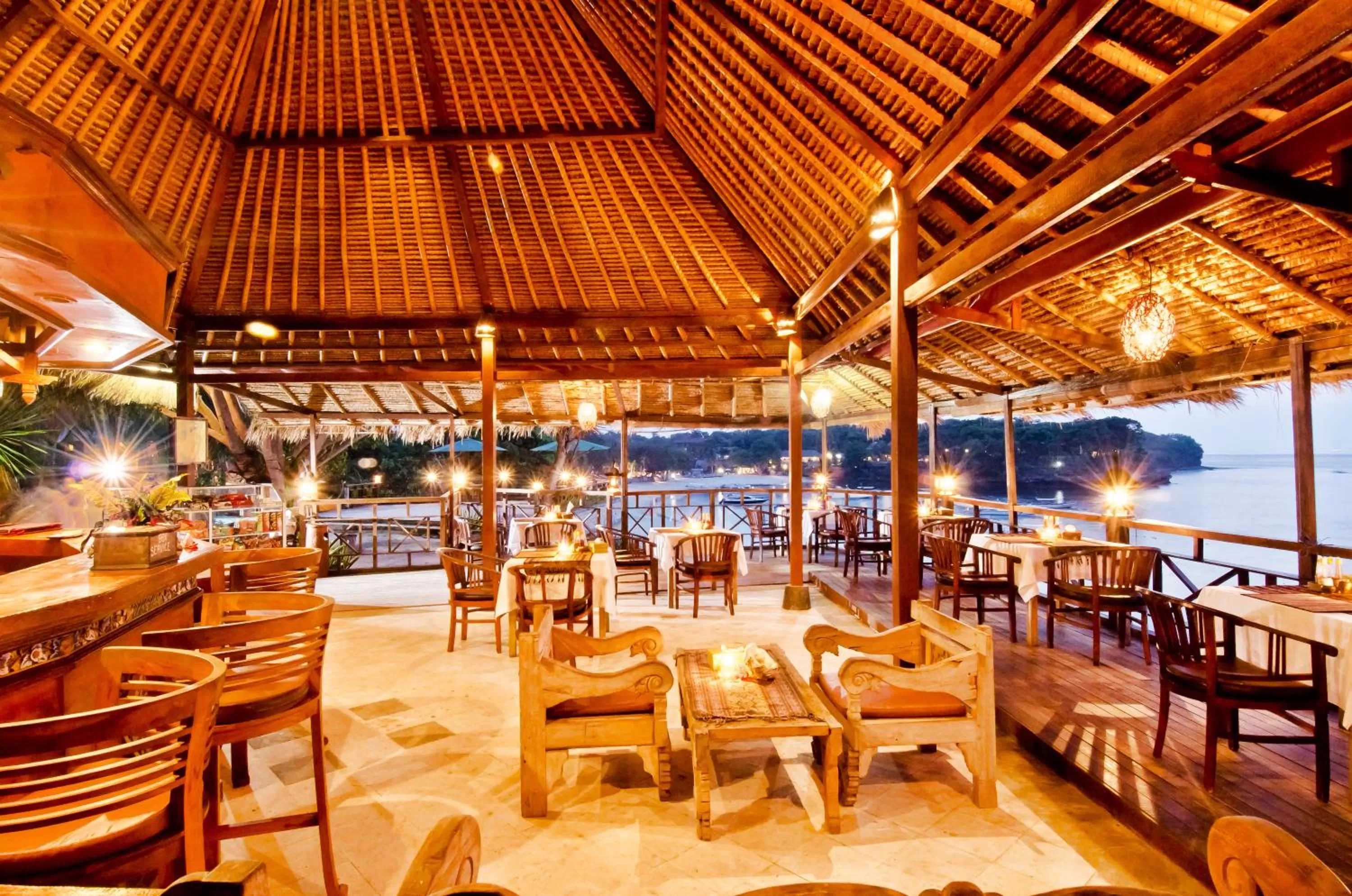 Restaurant/places to eat in Mushroom Beach Bungalows