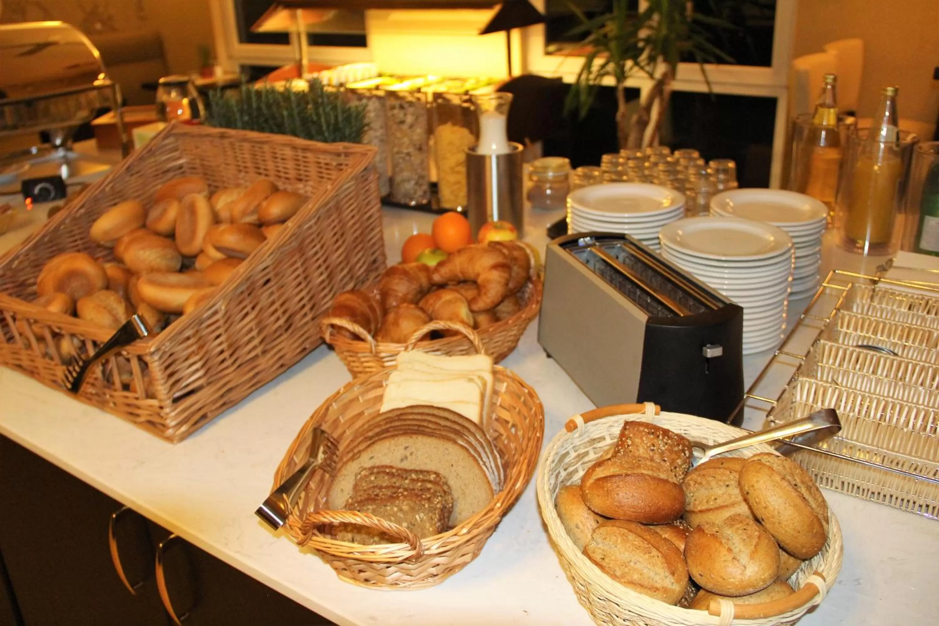 Food and drinks in Check Inn Hotel Merseburg