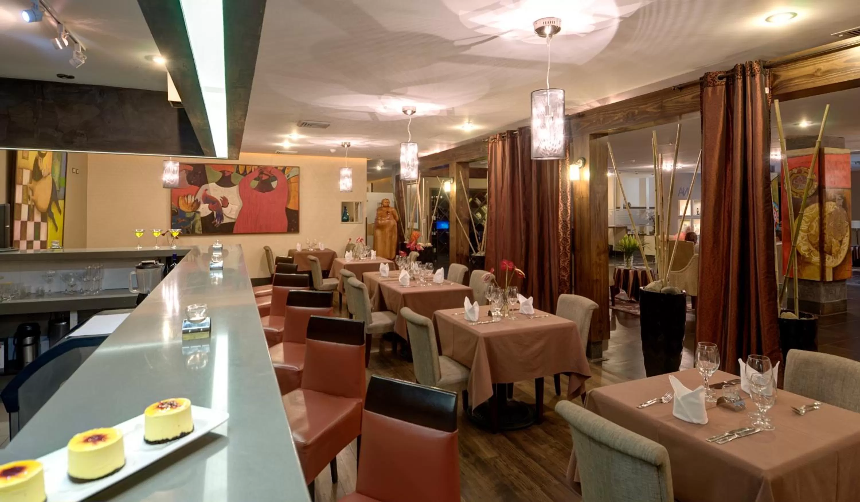 Restaurant/places to eat in Studio Hotel Boutique