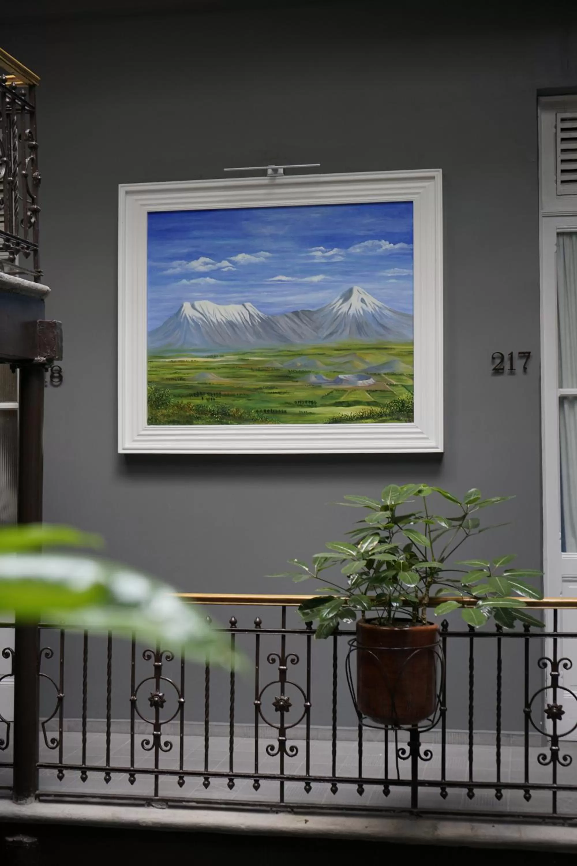 Property building in Hotel Principal