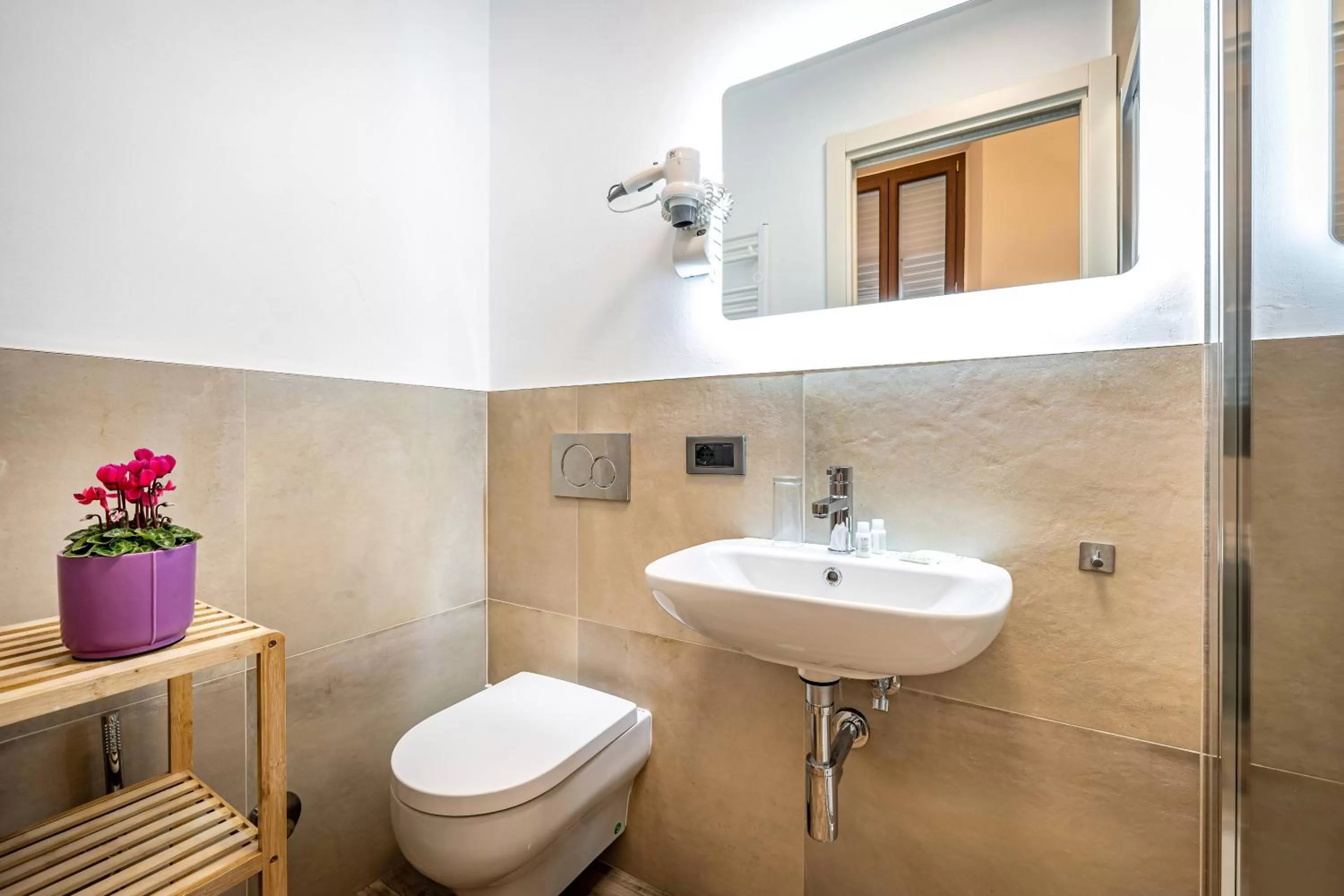 Shower in B&B Lorenzo de' Medici