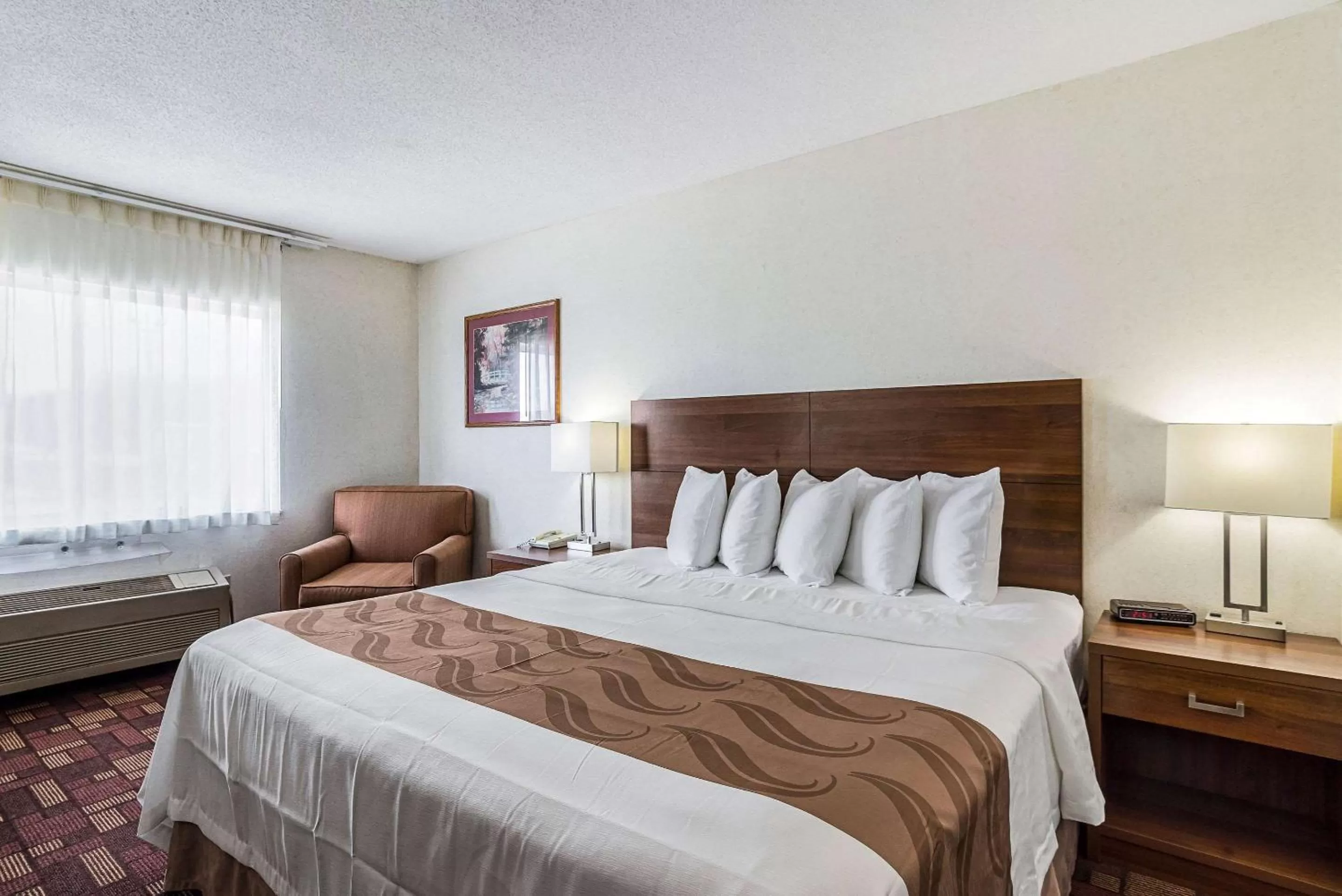 Photo of the whole room in Econo Lodge Luverne I-90