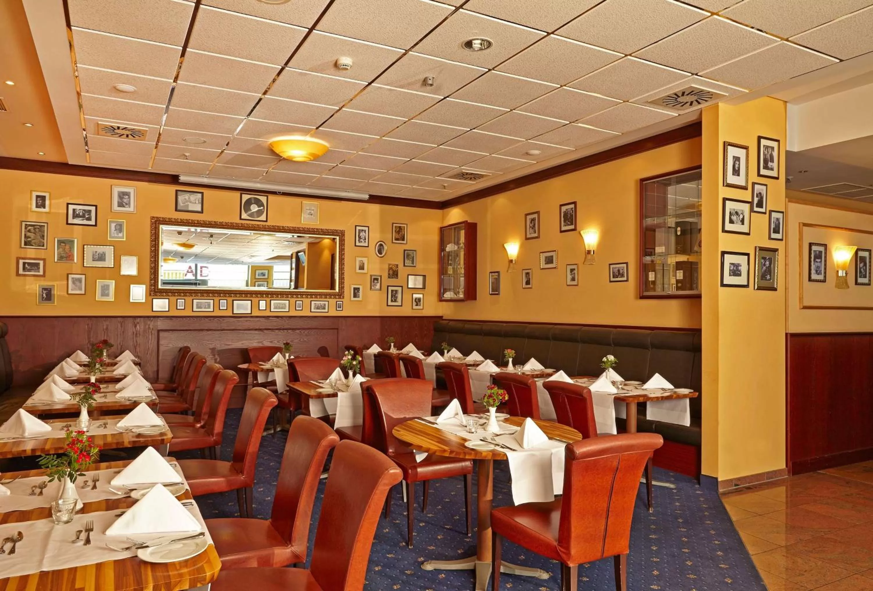 Restaurant/places to eat in H+ Hotel Berlin Mitte