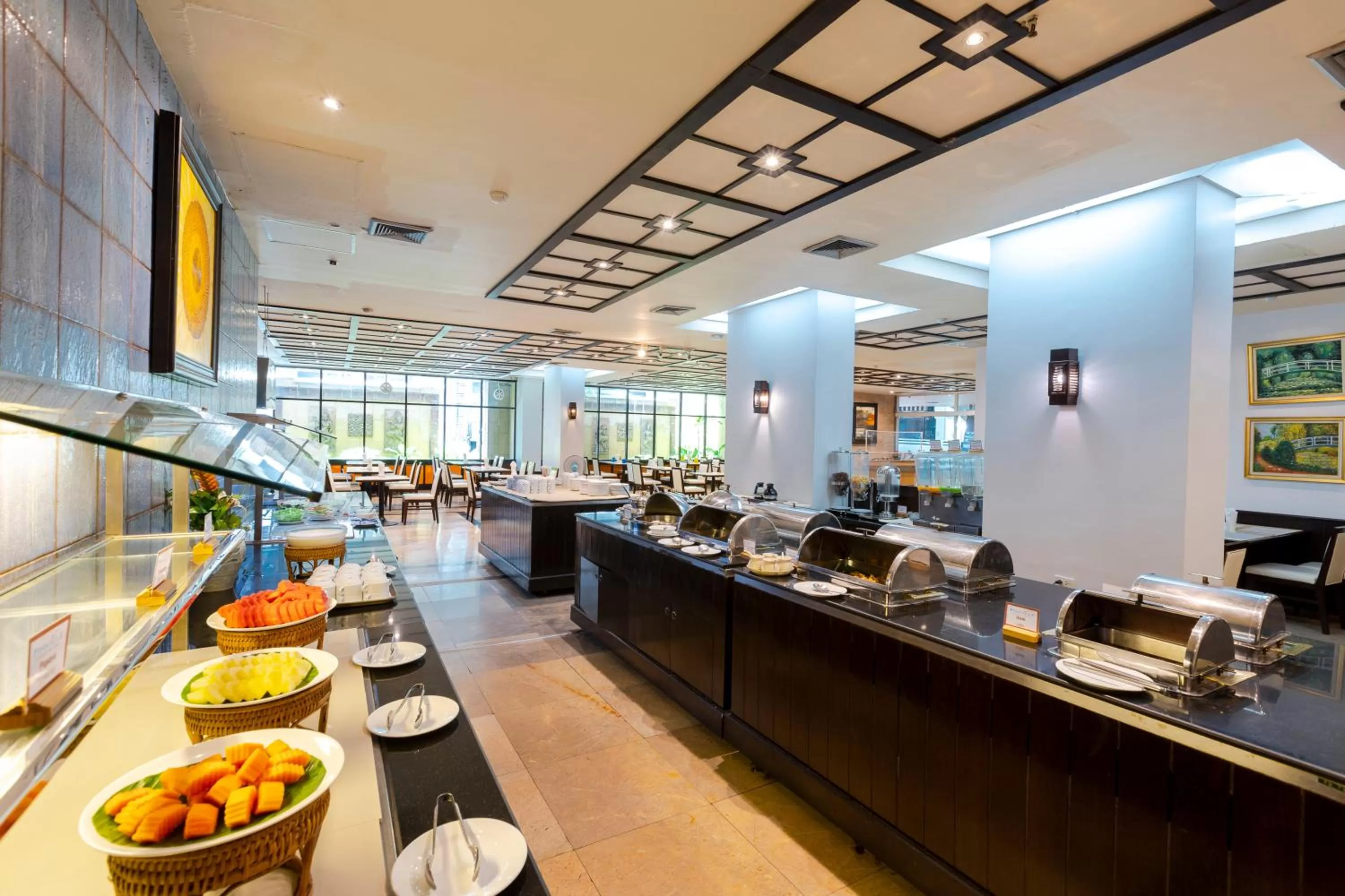 Breakfast in Pinnacle Lumpini Park Hotel