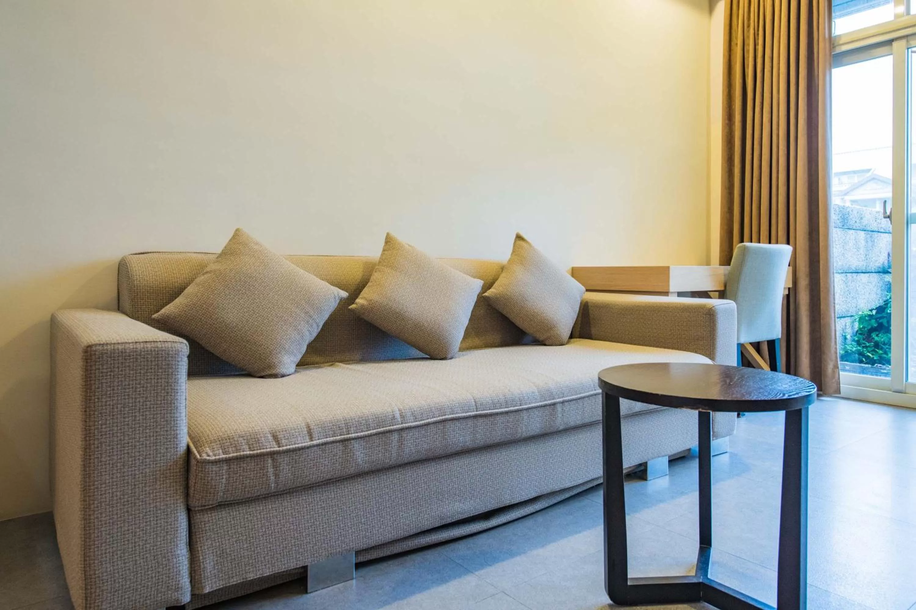 Seating Area in Pisces06