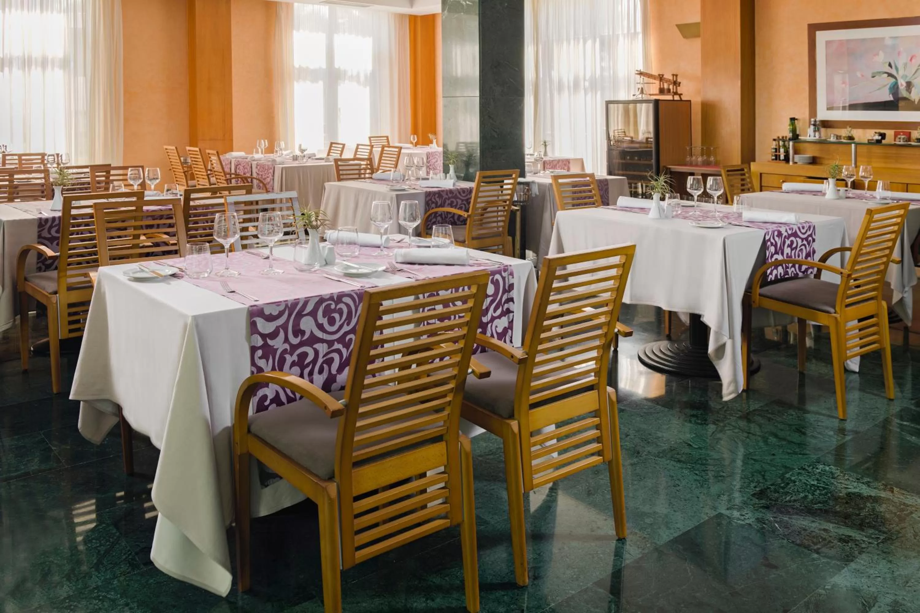 Restaurant/places to eat in Elba Vecindario Aeropuerto Business & Convention Hotel