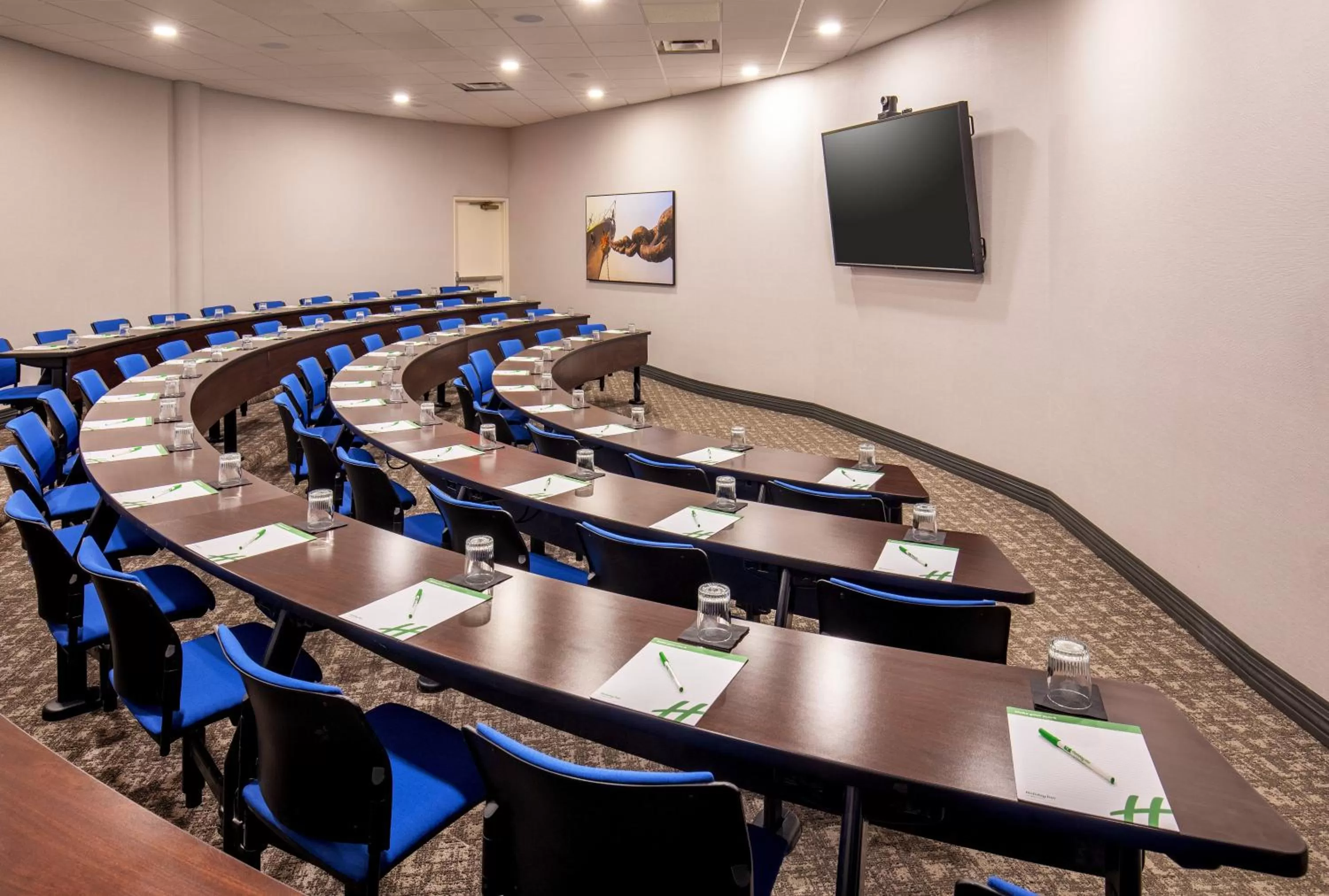 Meeting/conference room in Holiday Inn Newport News - Hampton by IHG
