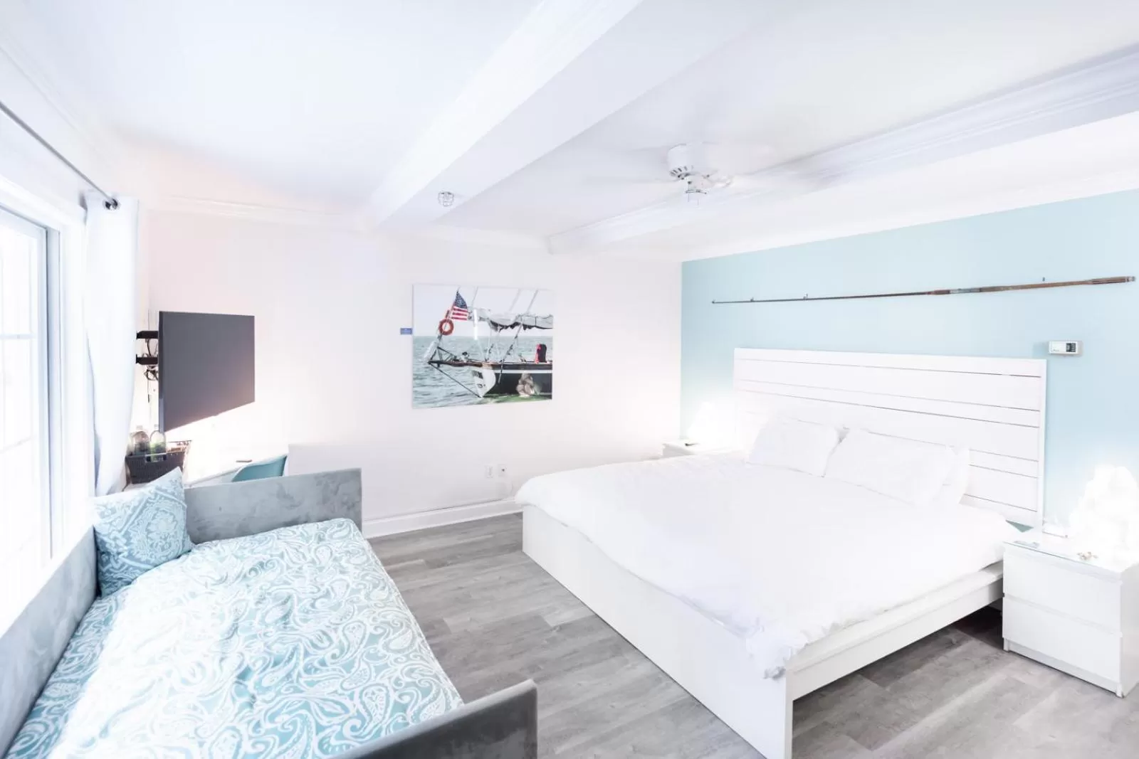 Bed in Canalside Inn