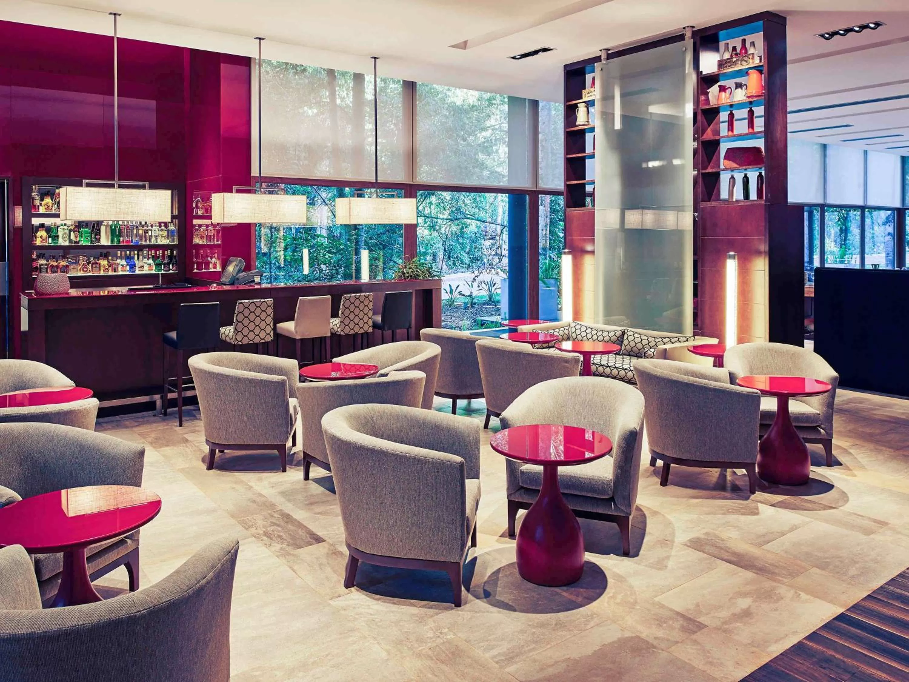 Lounge or bar in Mercure Iguazu Hotel Iru