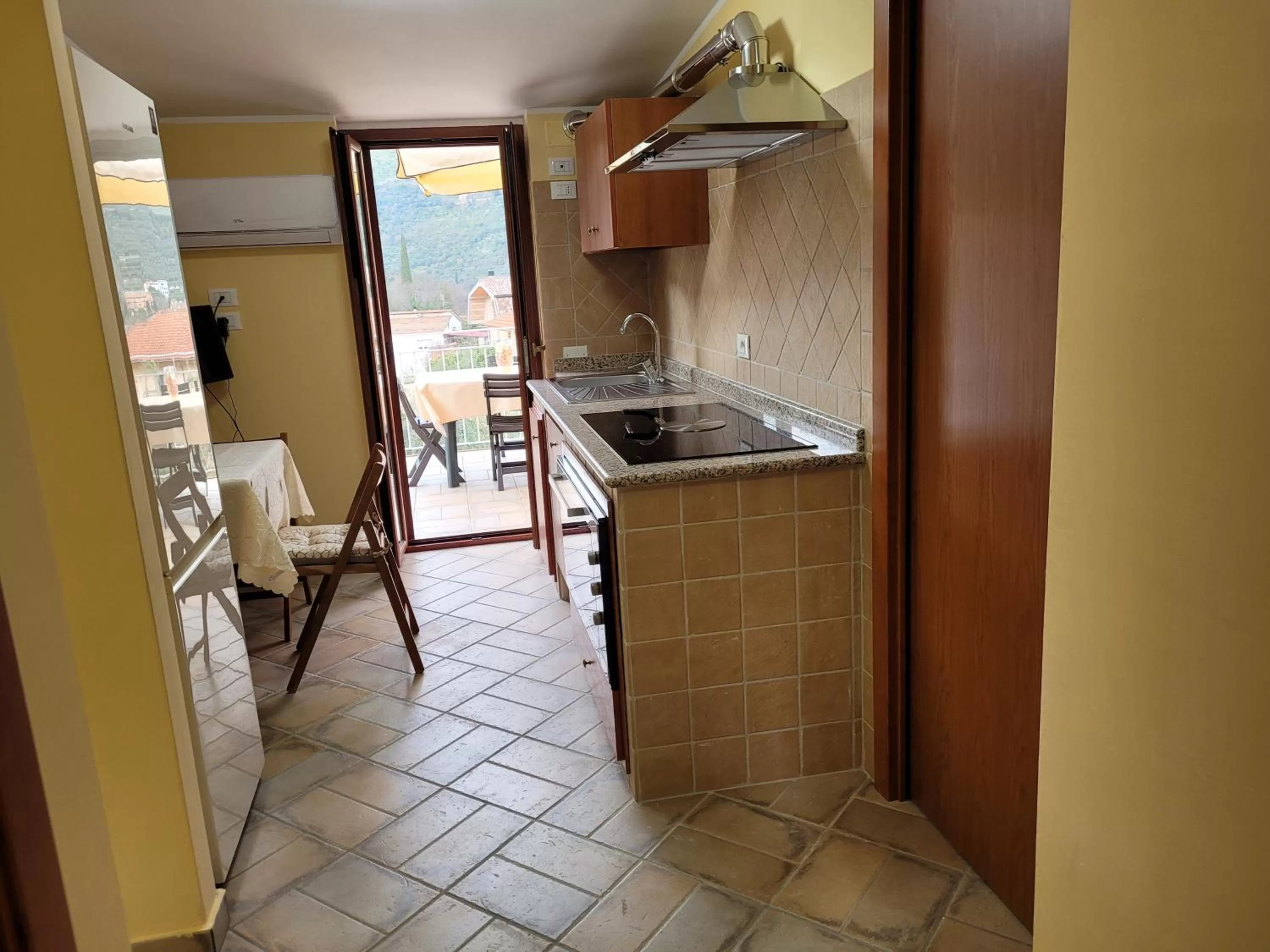 Alloggio turistico Magnifico Alessandro Valle Bernardo 04025 Lenola nei pressi di Fondi LT