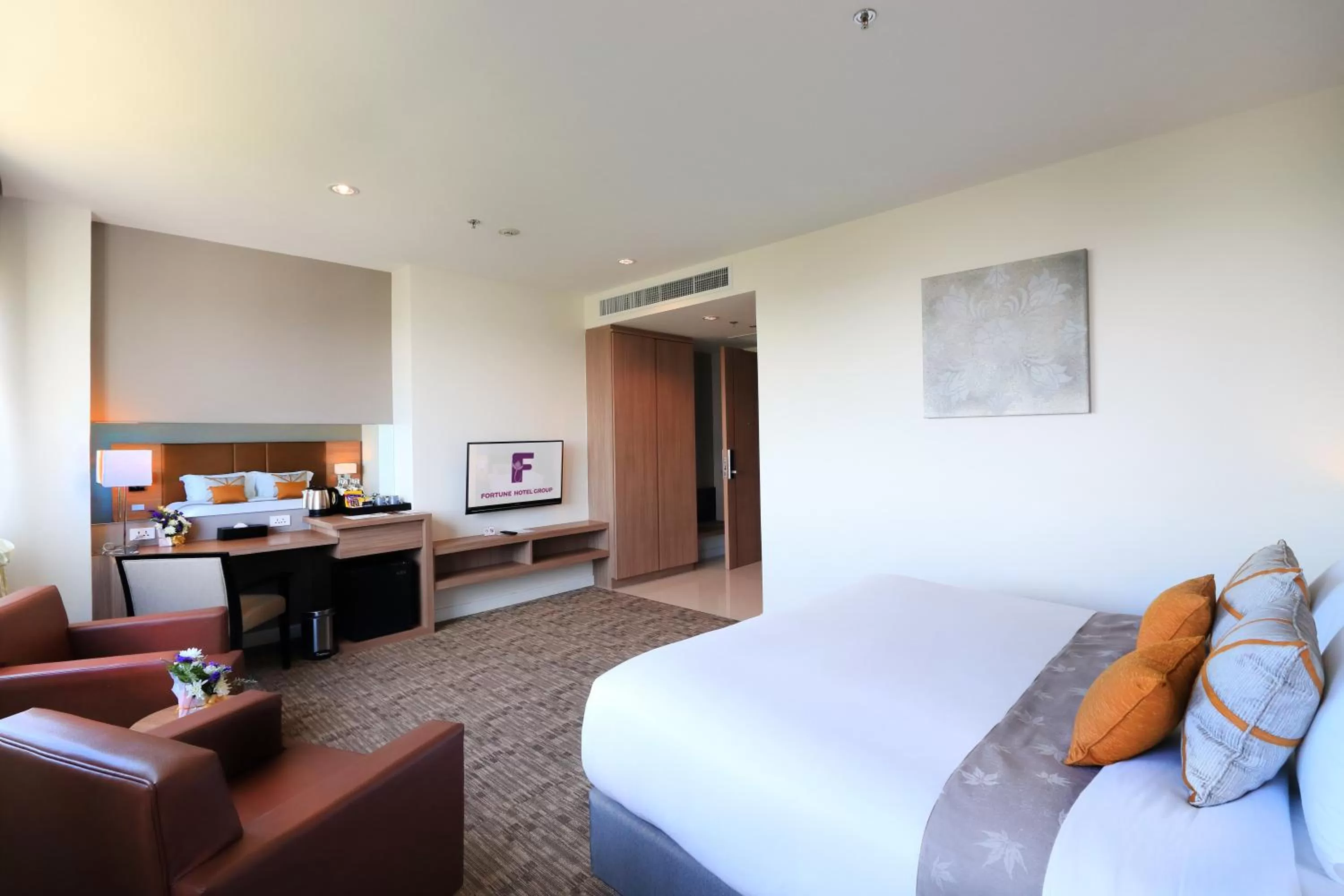 Area and facilities, Bed in Grand Fortune Hotel Nakhon Si Thammarat