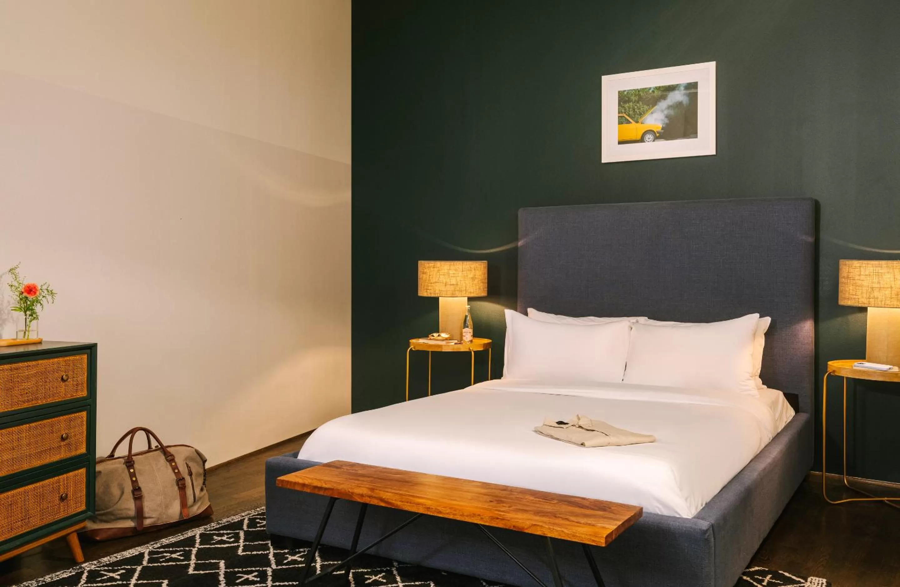 Living room, Bed in Sonder The Hogg Palace