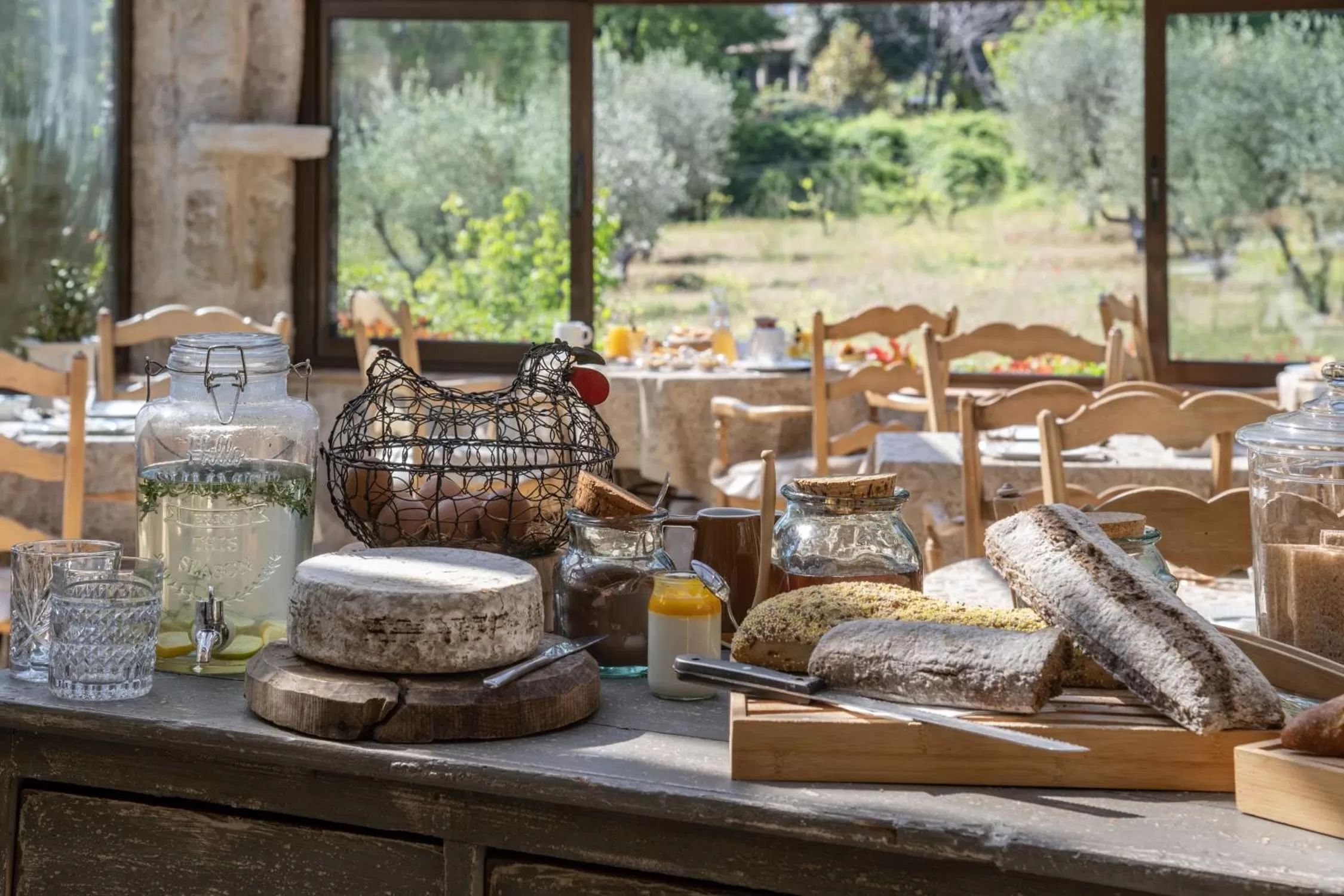 Buffet breakfast in Hotel Les Messugues
