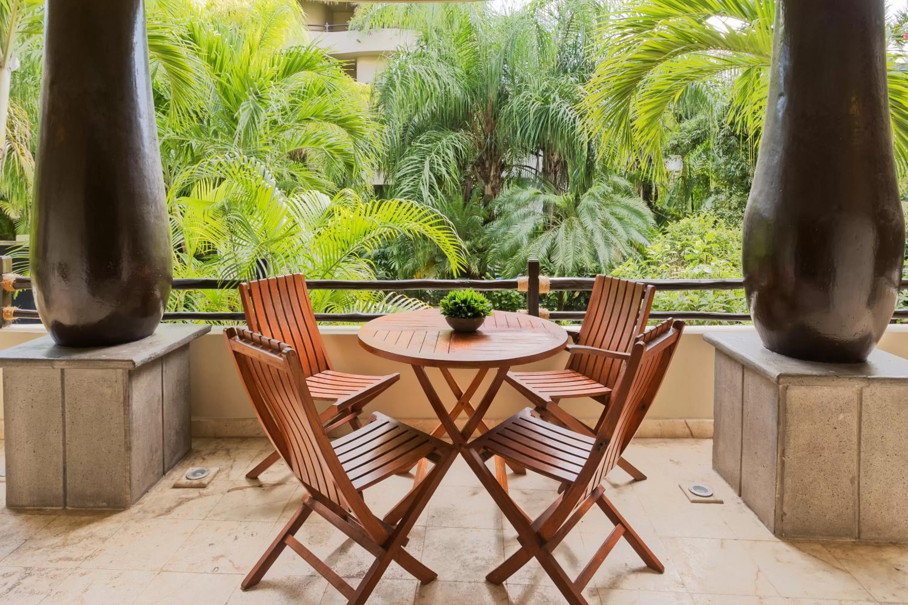Balcony/Terrace in El Taj Oceanfront and Beachside Condo Hotel