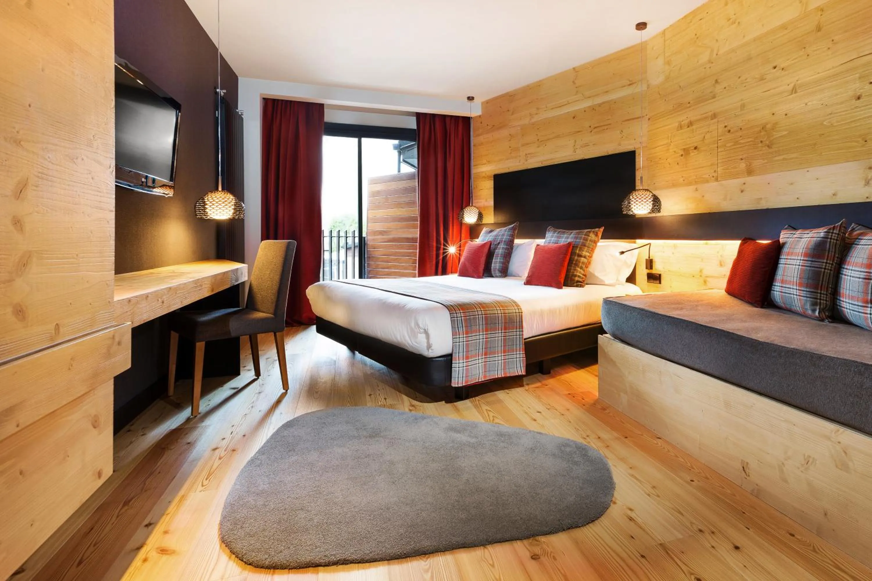 Duplex Quadruple Room in Park Piolets MountainHotel & Spa