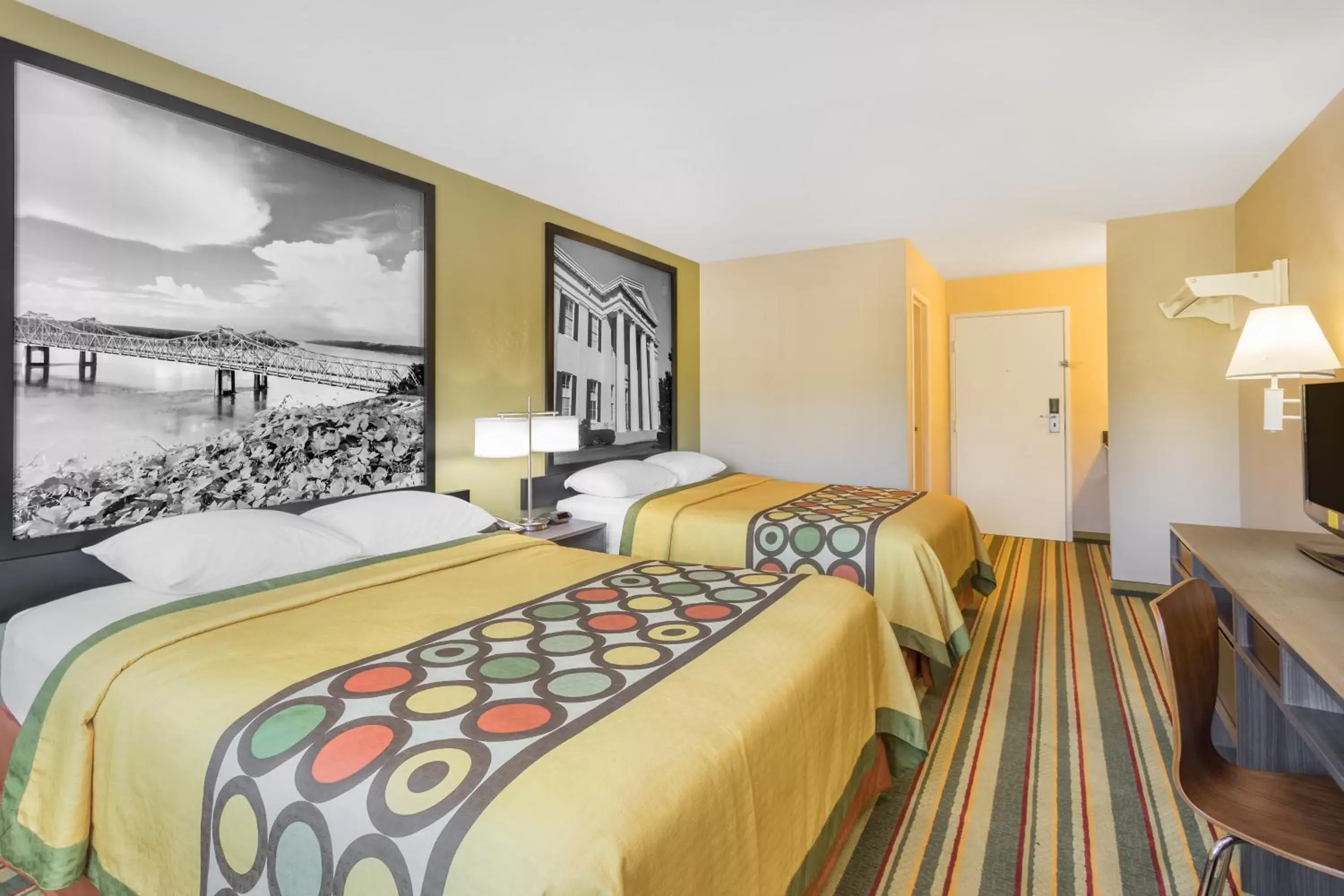 Queen Room with Two Queen Beds - Non-Smoking in Super 8 by Wyndham Vicksburg Queen Room with Two Queen Beds - Non-Smoking in Super 8 by Wyndham Vicksburg