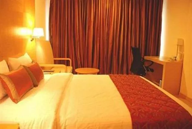 Bed in Hotel Claresta