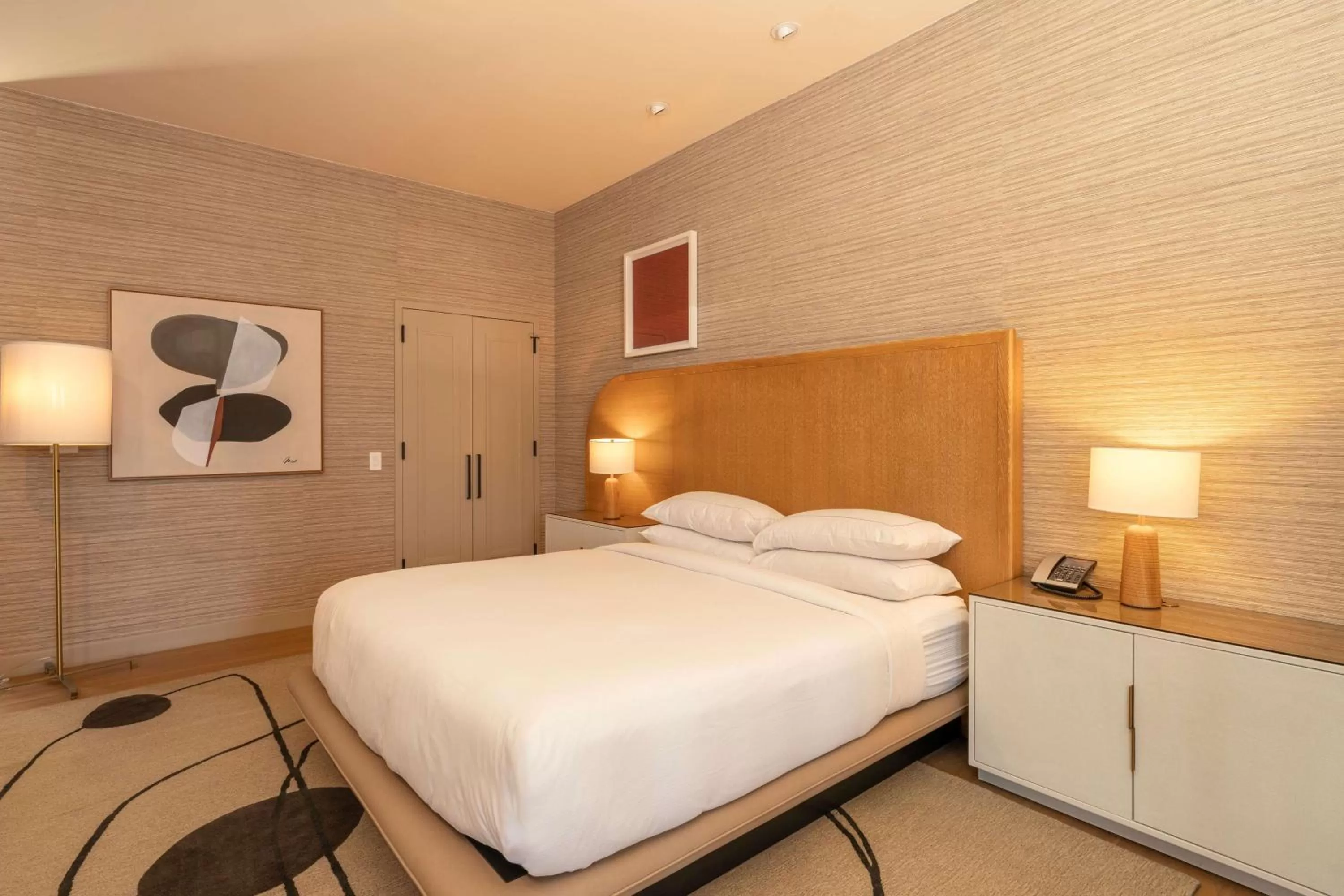 Bed in Hilton San Diego Gaslamp Quarter