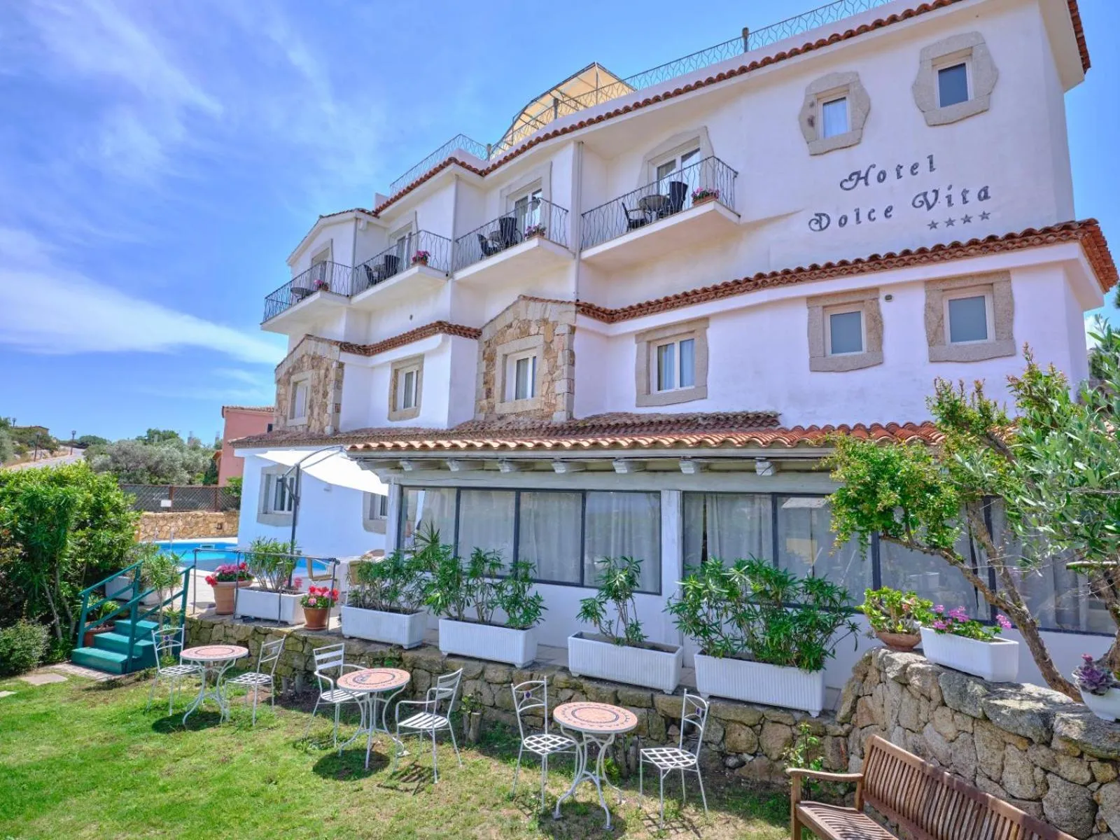 Property building in Dolce Vita Boutique Hotel