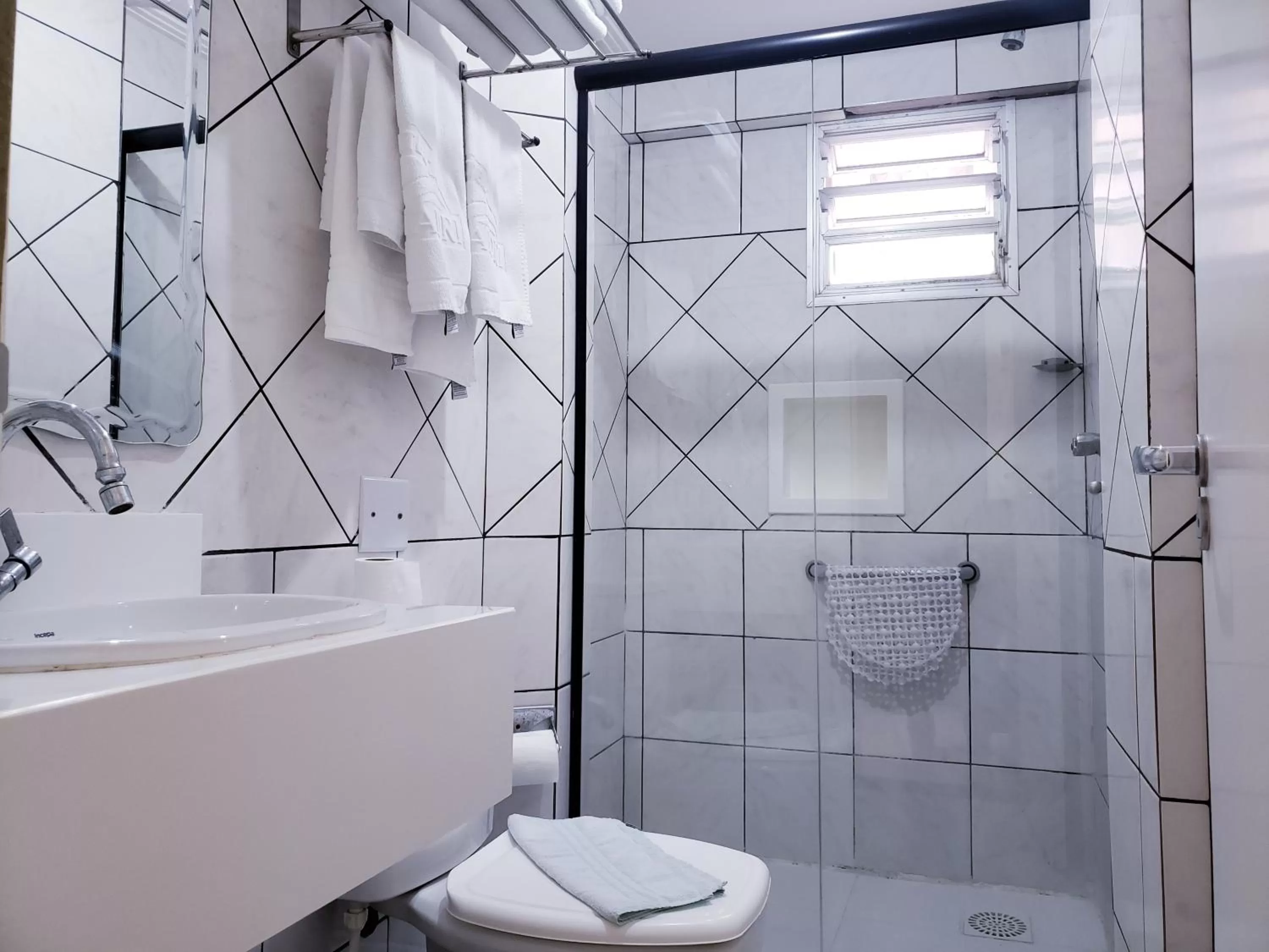 Bathroom in Capão da Canoa - Hotel Rediadri