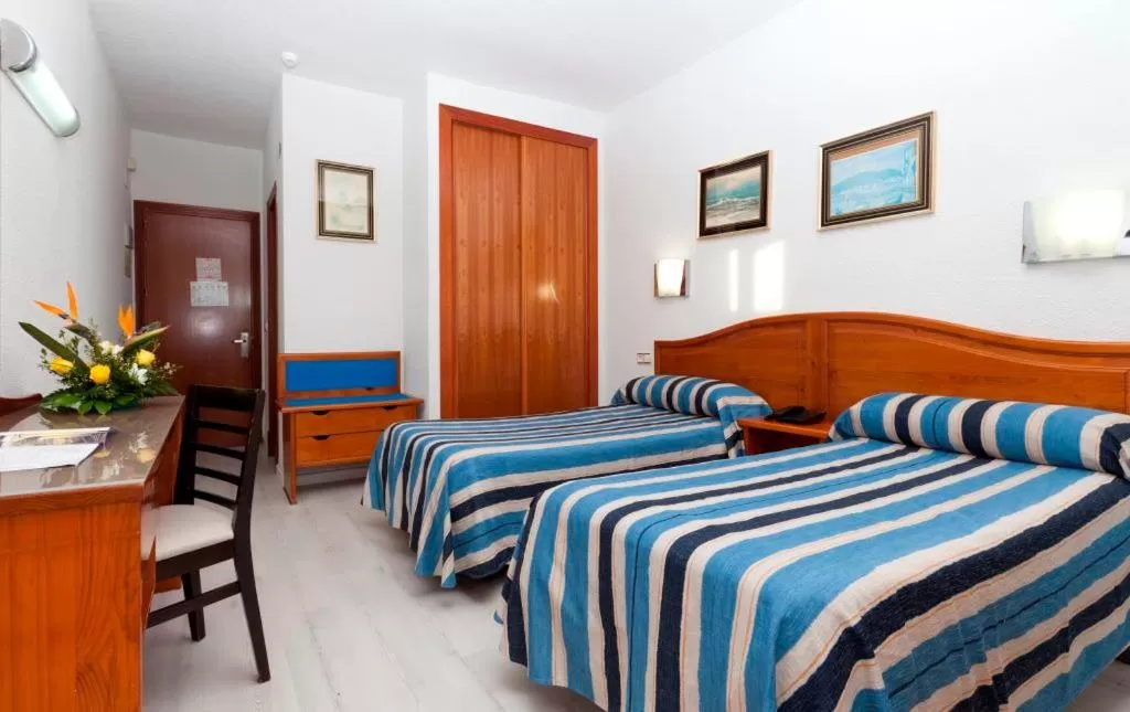 Photo of the whole room, Bed in Hotel Cabana