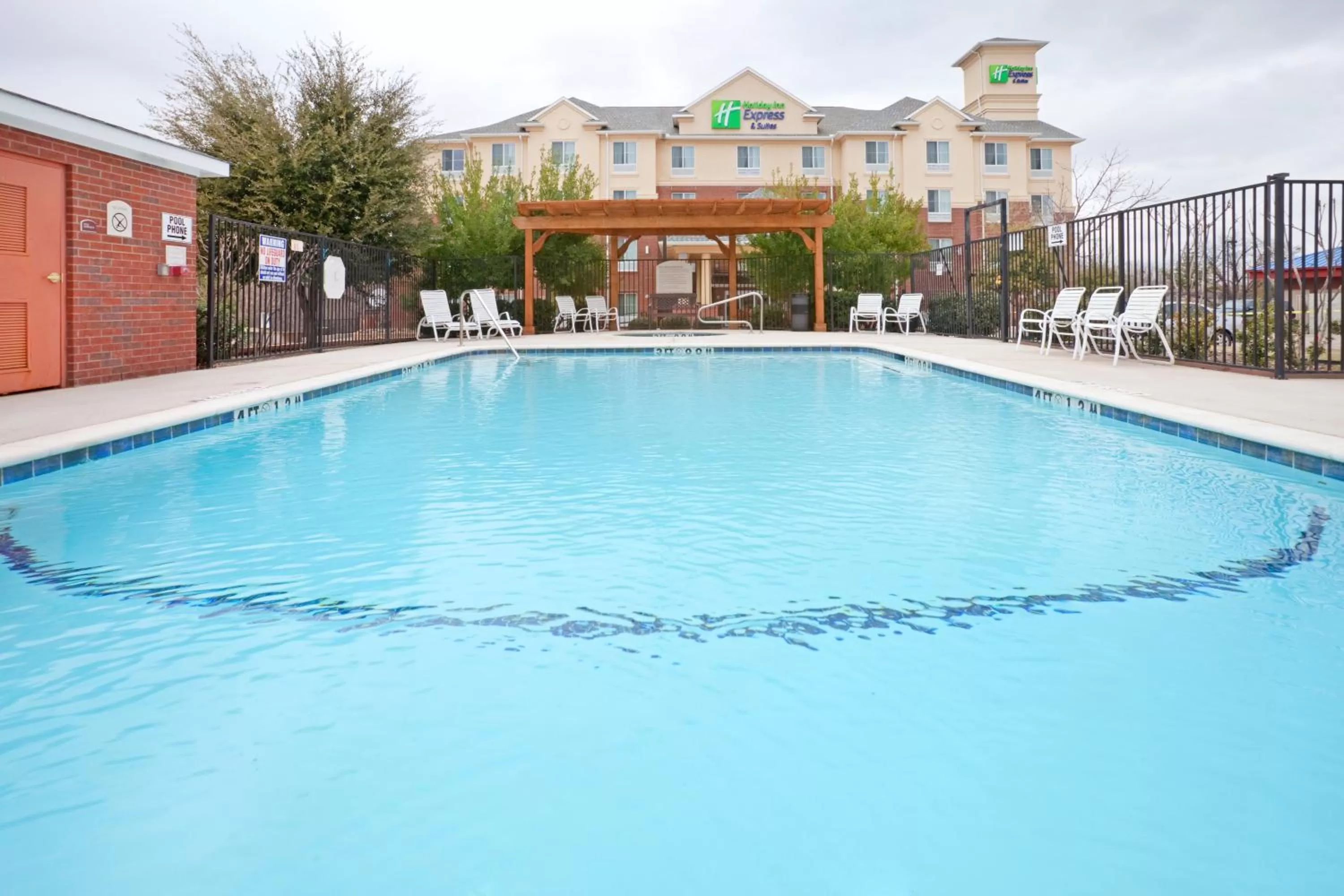 Swimming pool in Holiday Inn Express Hotel & Suites Dallas - Grand Prairie I-20 by IHG