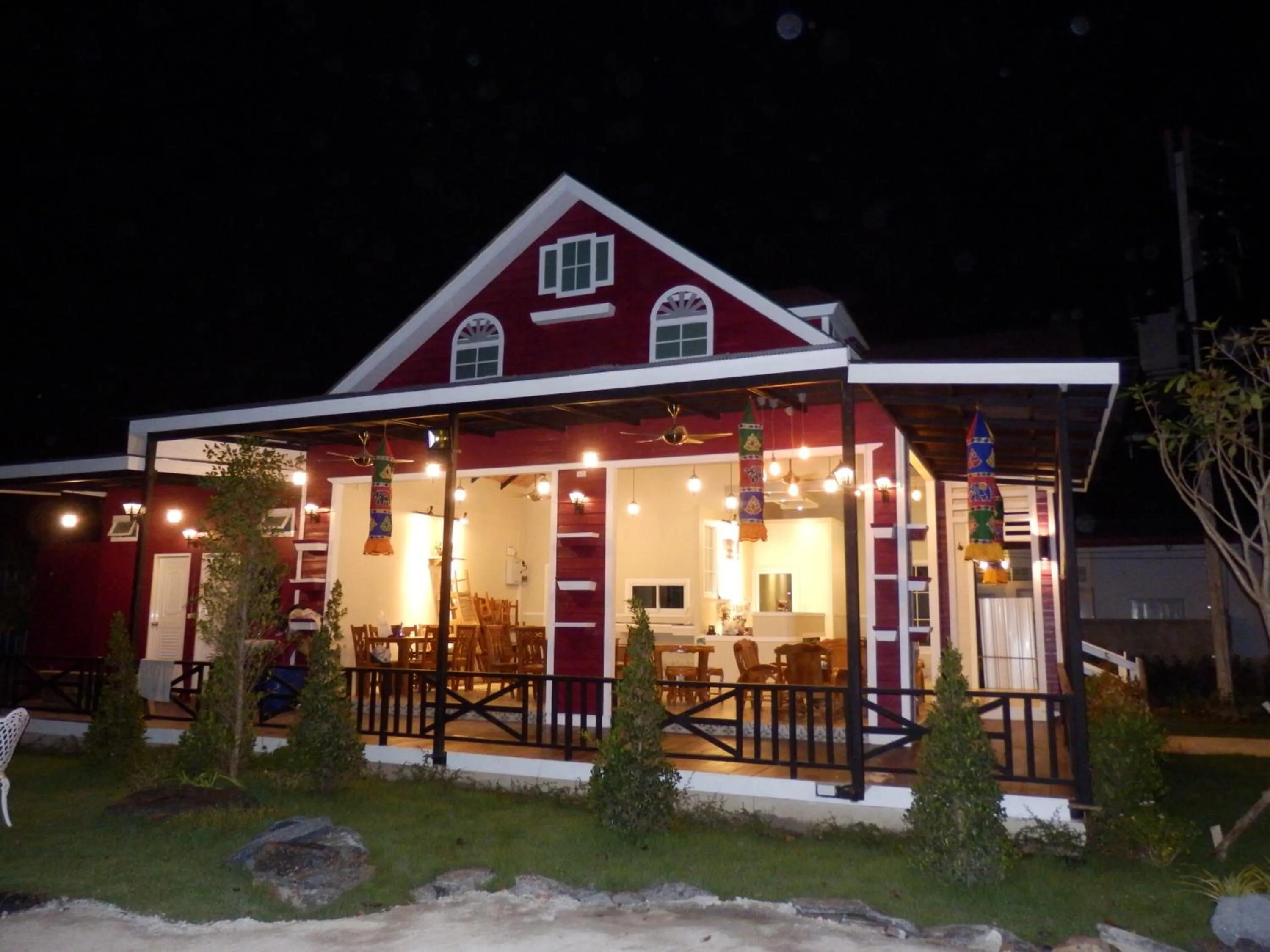 Restaurant/places to eat in My Home Lantawadee Resort