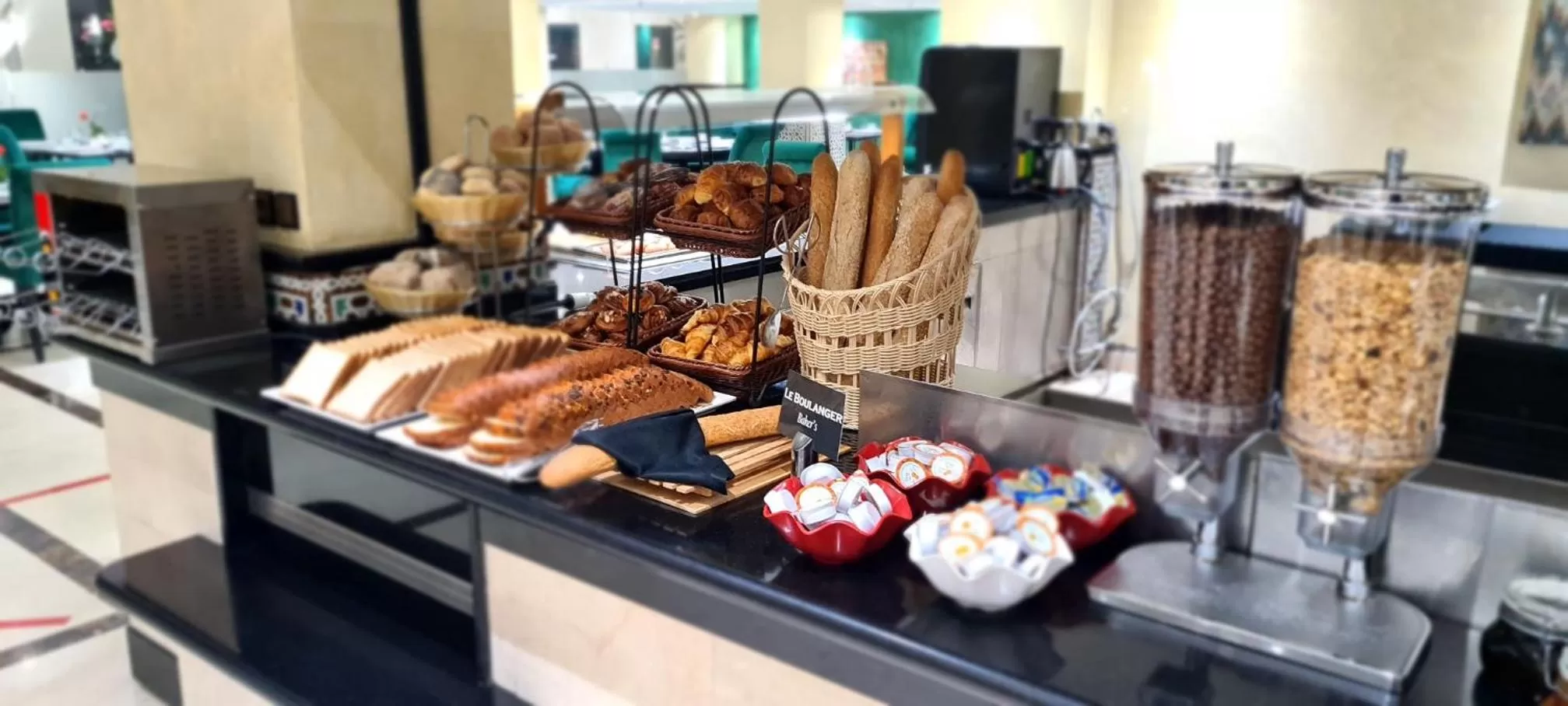 Restaurant/places to eat in Farah Rabat