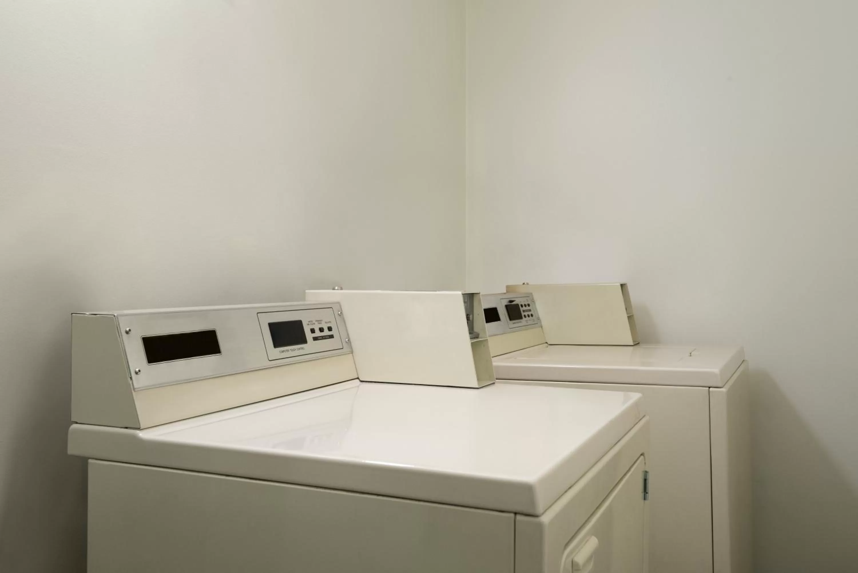 laundry in Days Inn by Wyndham Vancouver Downtown