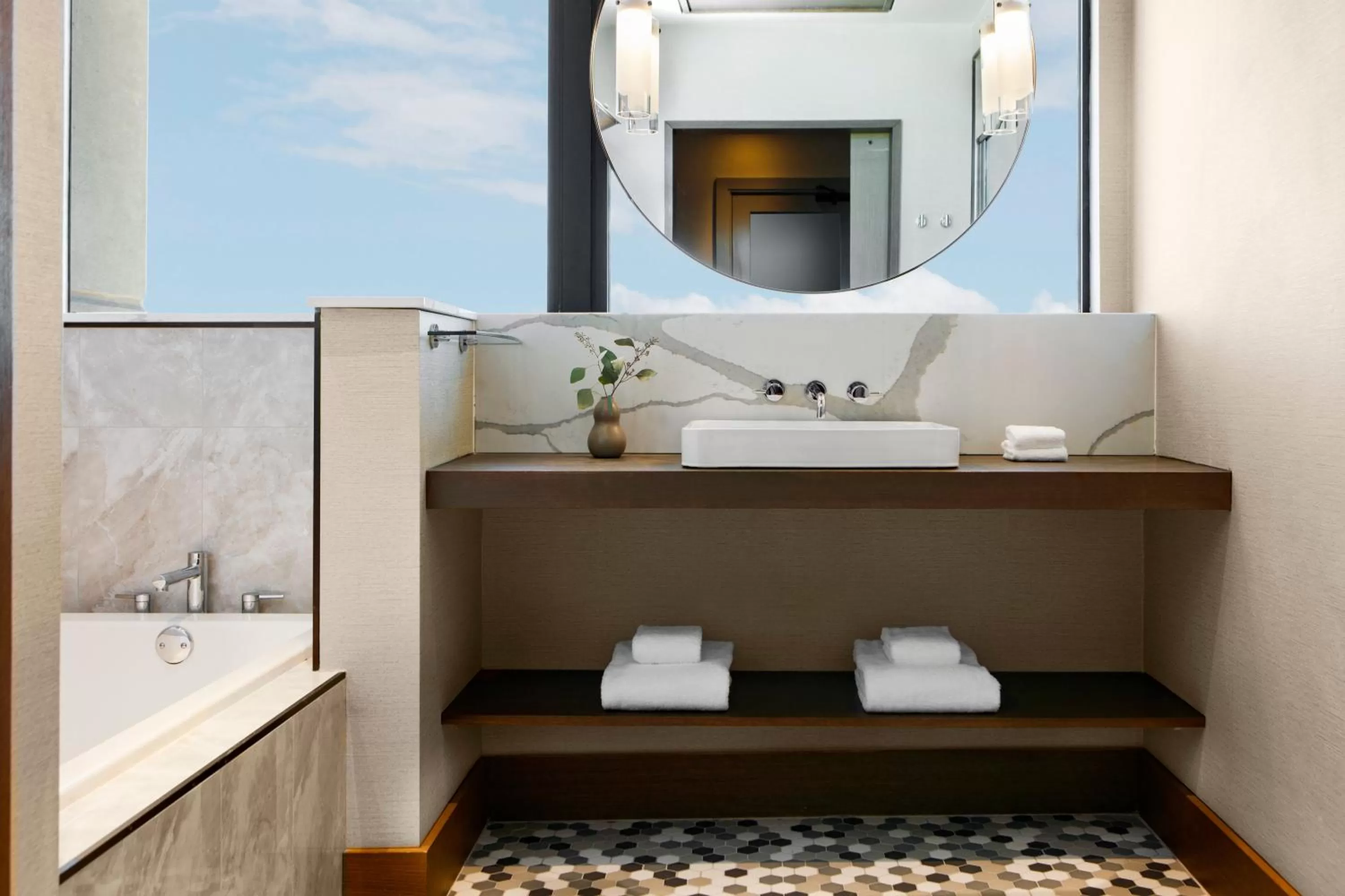 Photo of the whole room in Kimpton Hotel Arras by IHG