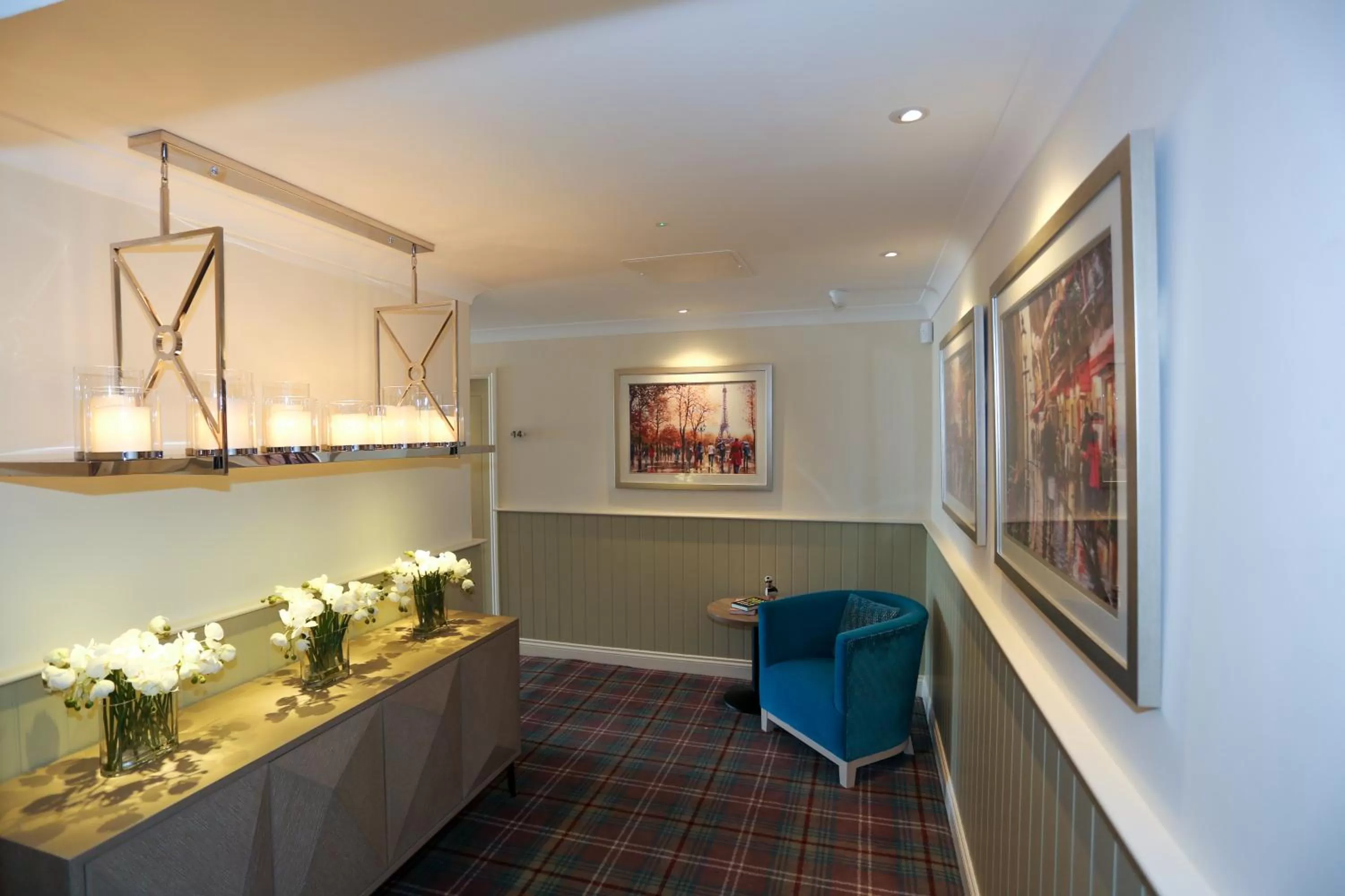 Seating area in Duck Bay Hotel & Restaurant