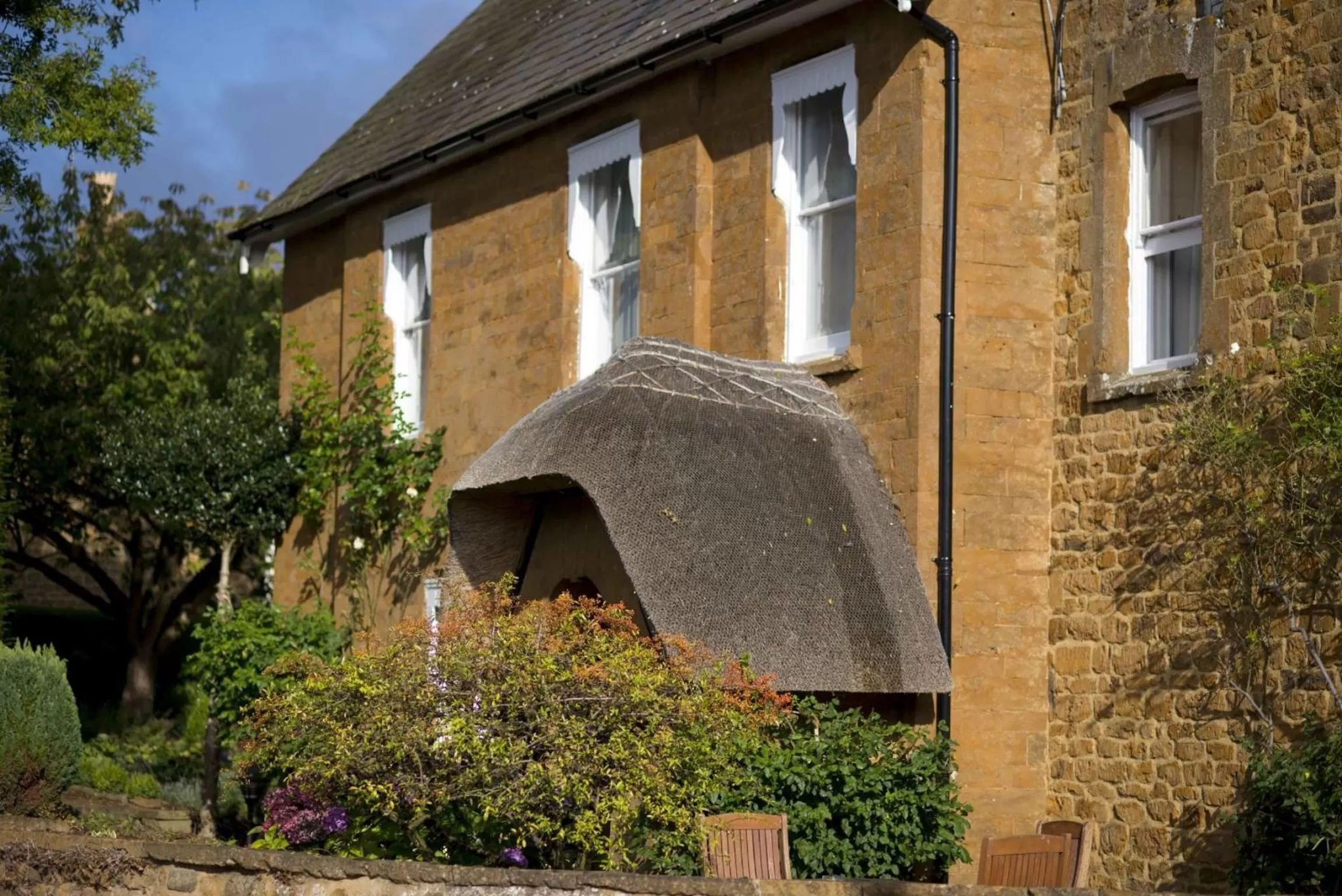 Property building in Banbury Wroxton House Hotel